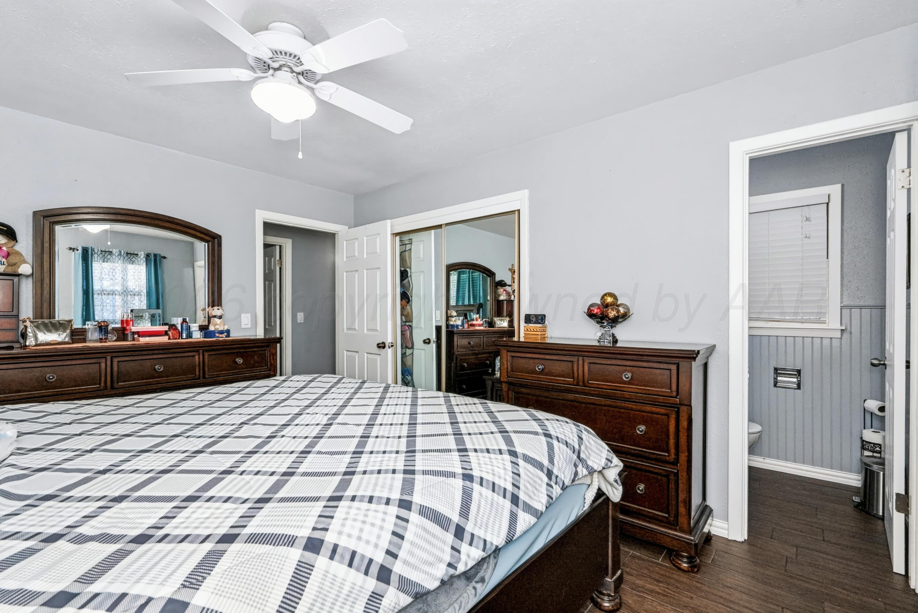 2106 S Fairfield Street Property Photo 26