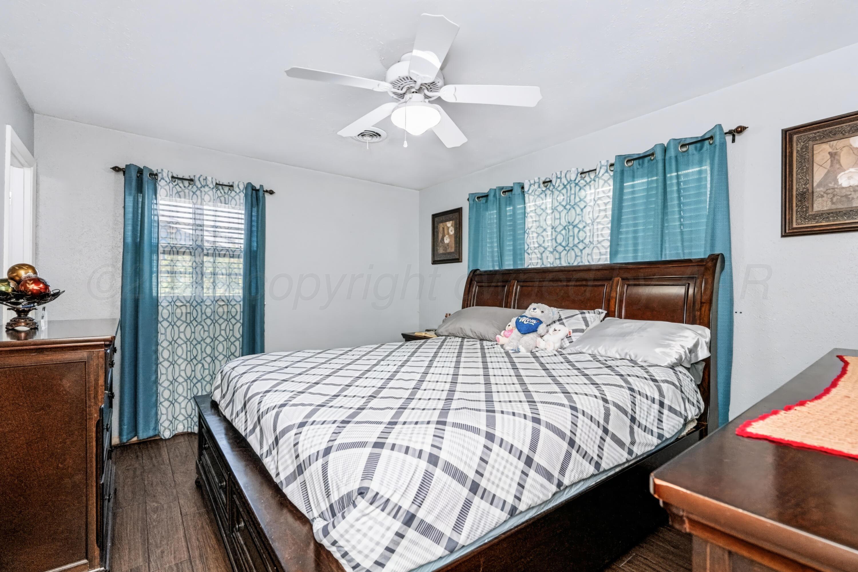 2106 S Fairfield Street Property Photo 27