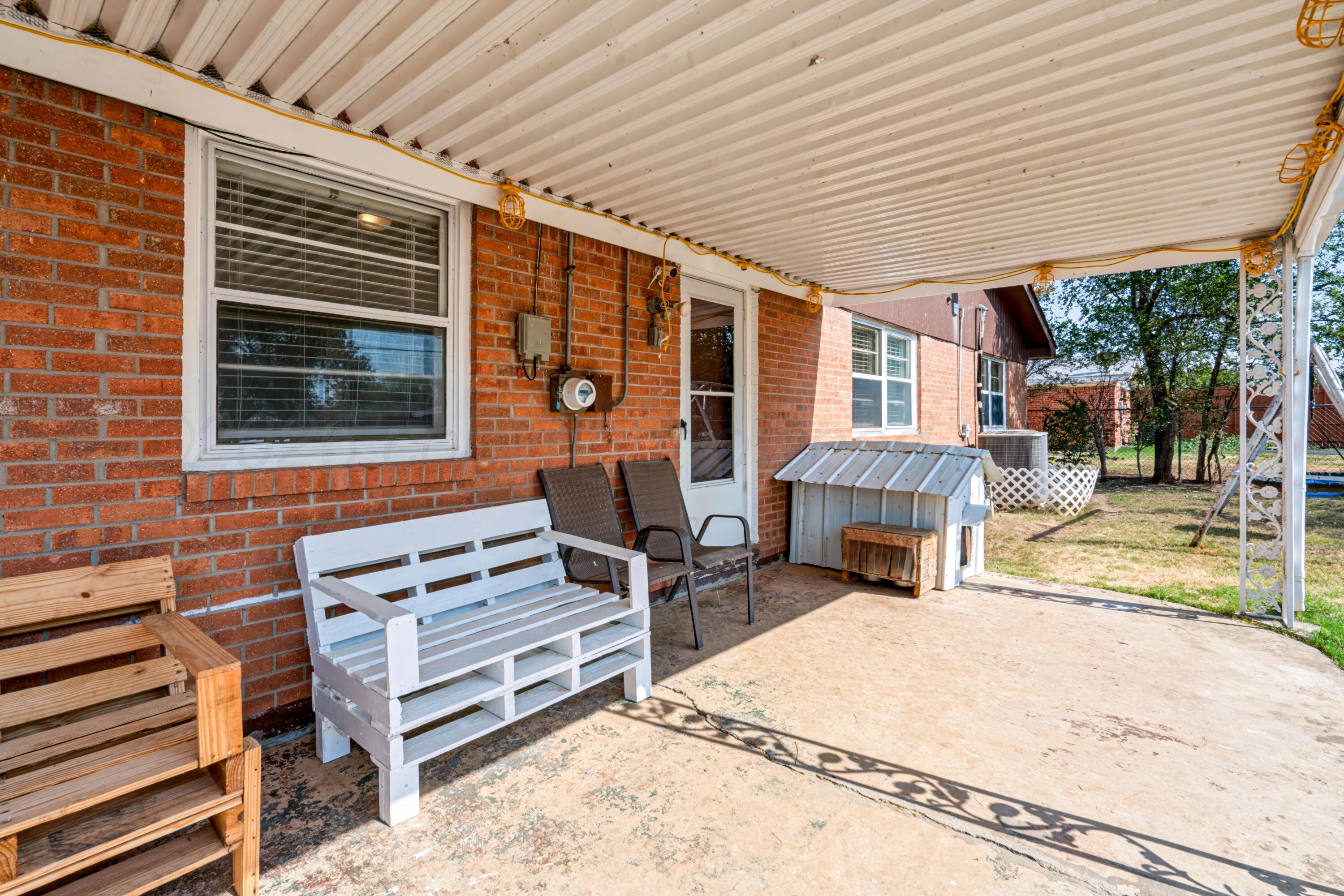2106 S Fairfield Street Property Photo 36