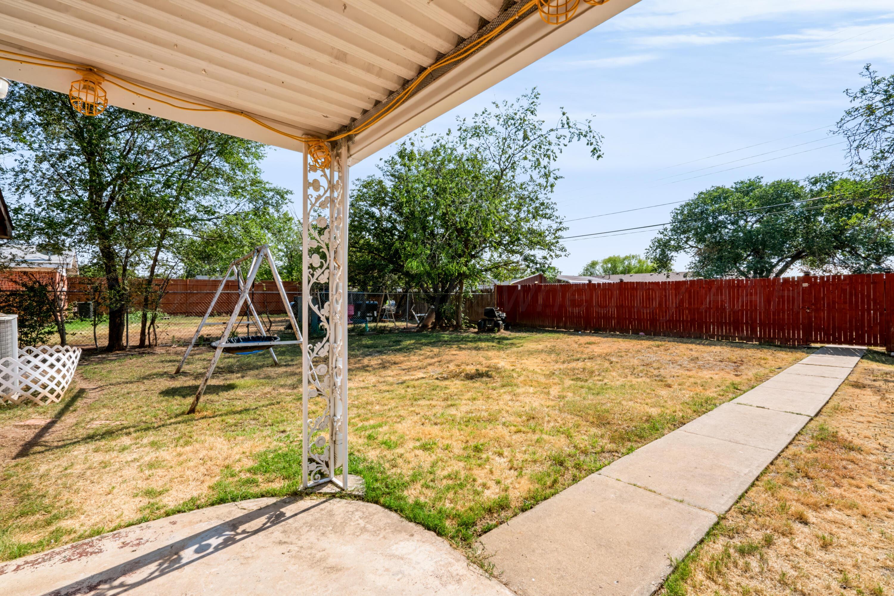 2106 S Fairfield Street Property Photo 37