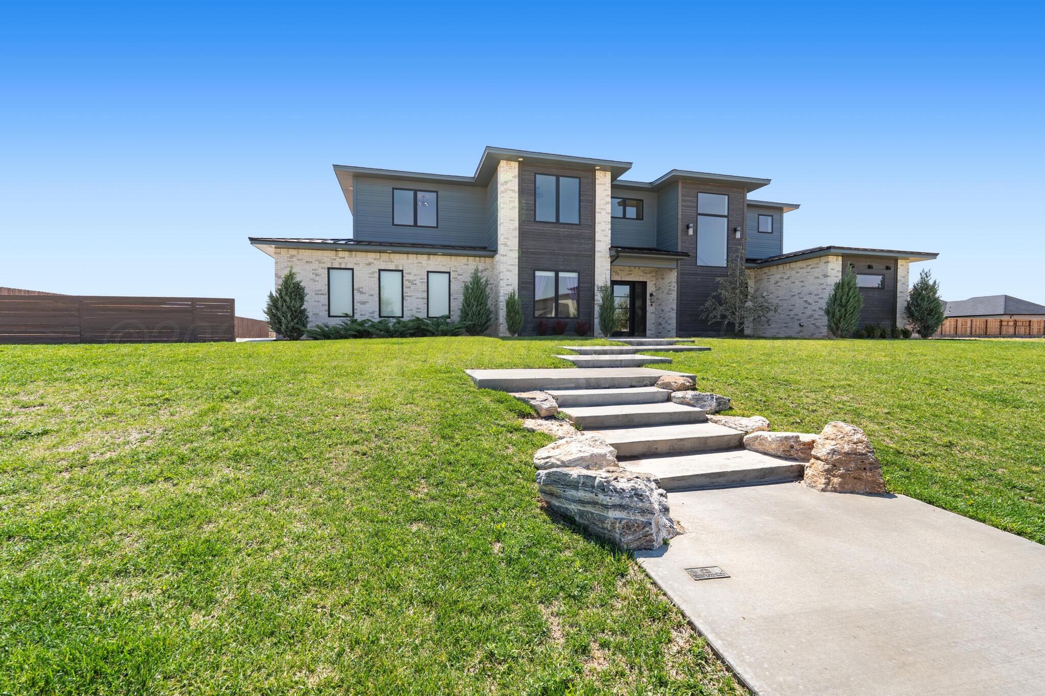 9406 Rockridge Parkway Property Photo 1