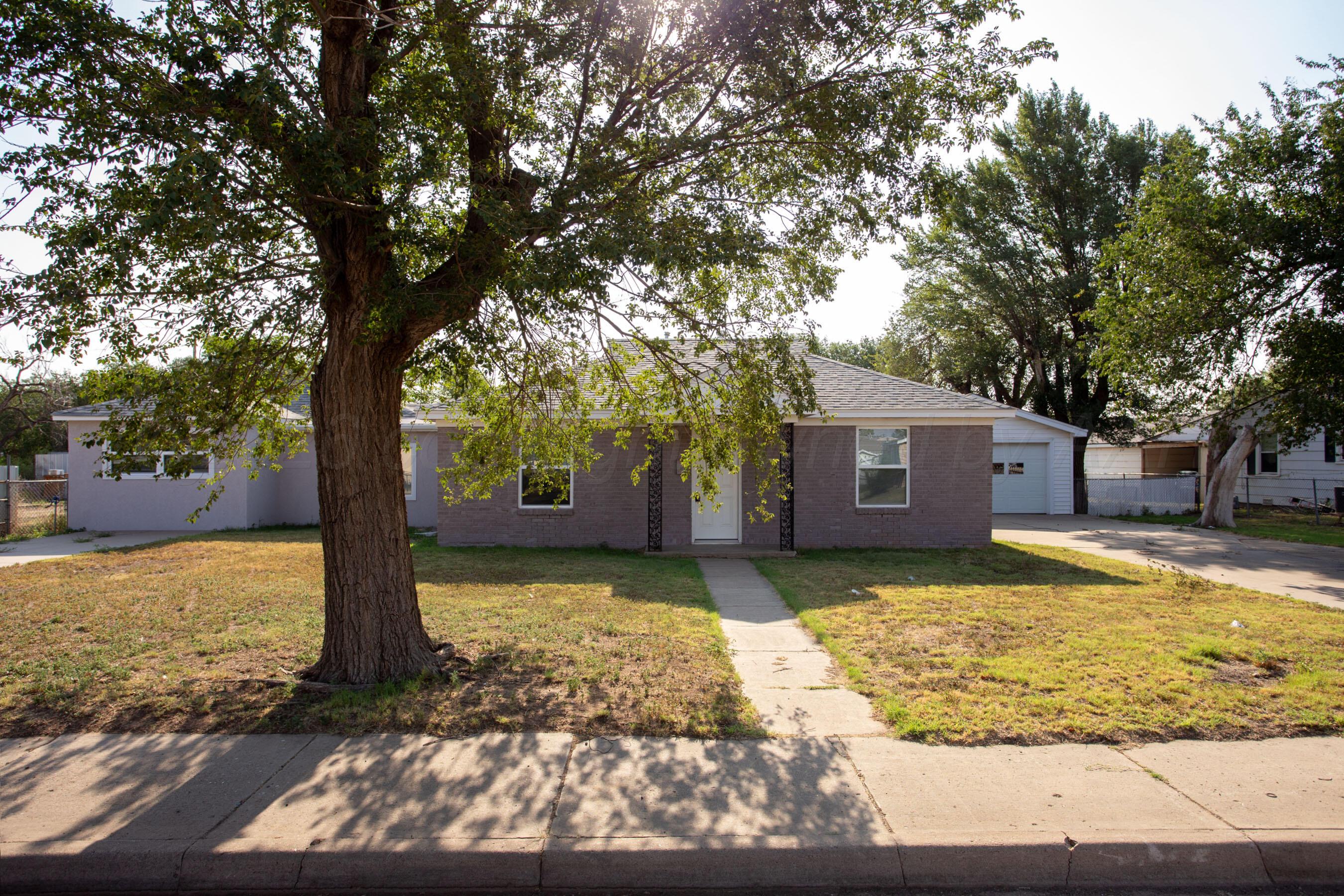 1002 N Spring Street Property Photo 1