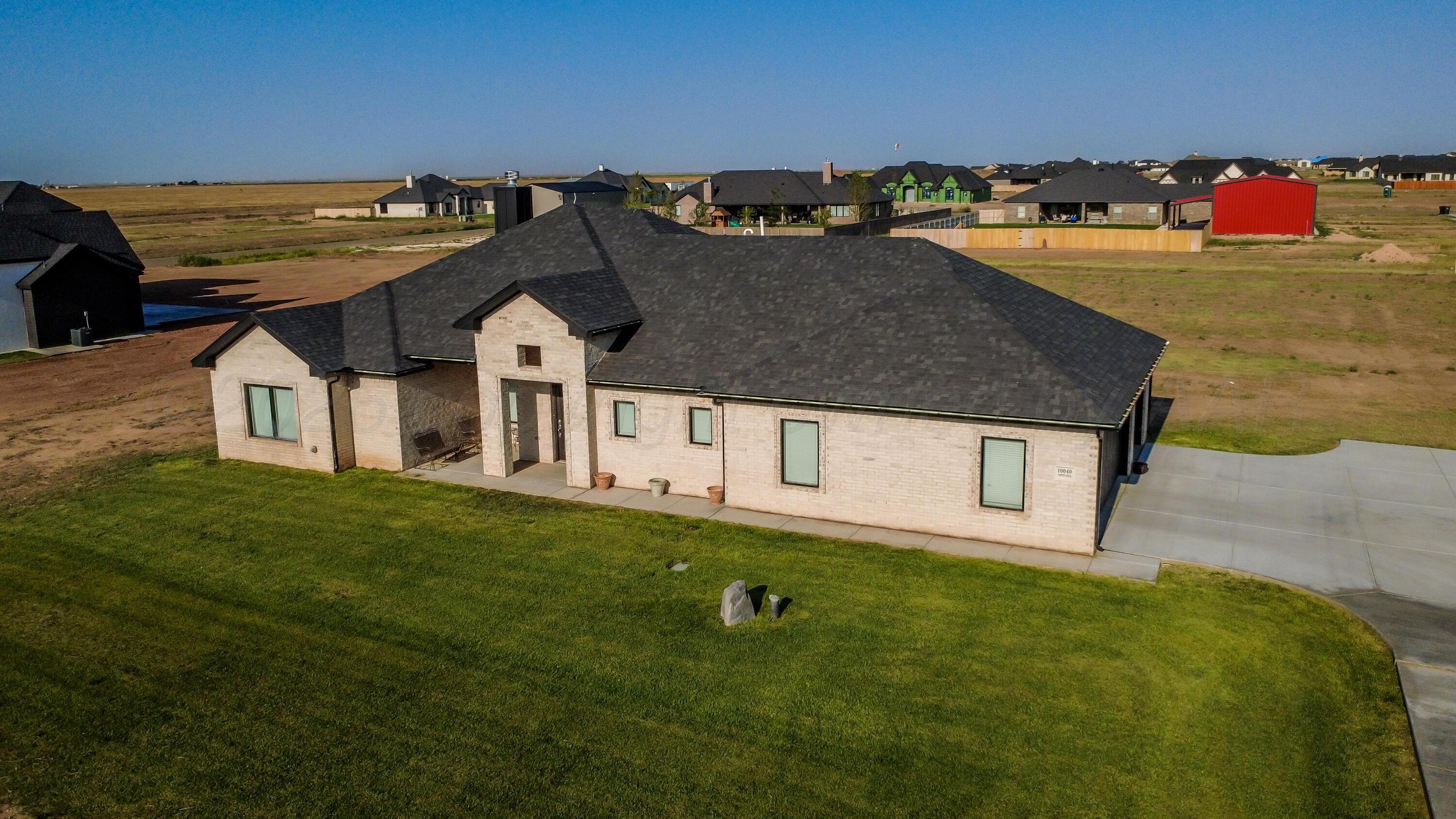 10040 Copper Creek Drive Property Photo 3