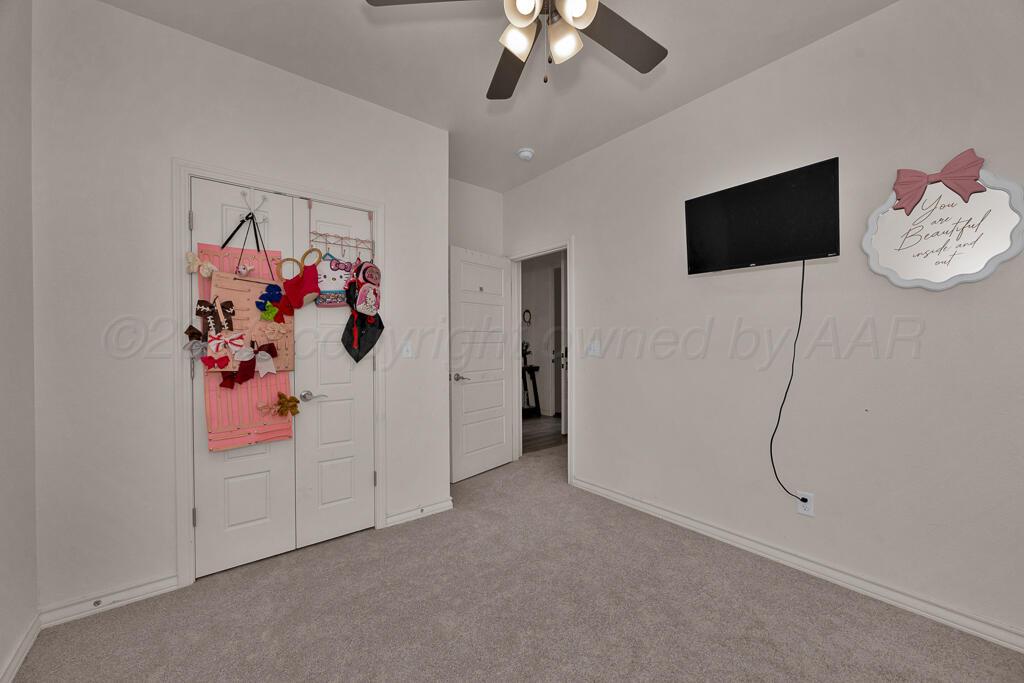 1127 Crosspoint Property Photo 17