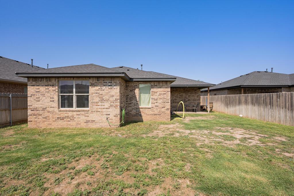 1127 Crosspoint Property Photo 22