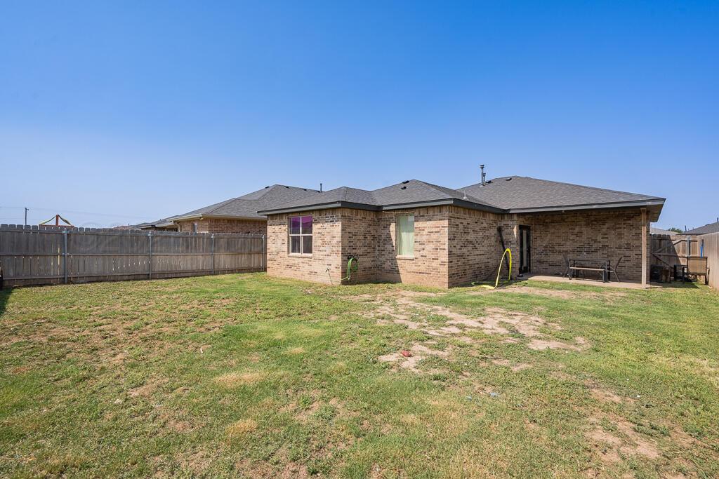 1127 Crosspoint Property Photo 23