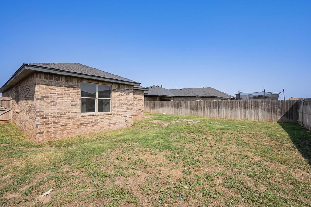 1127 Crosspoint Property Photo 24