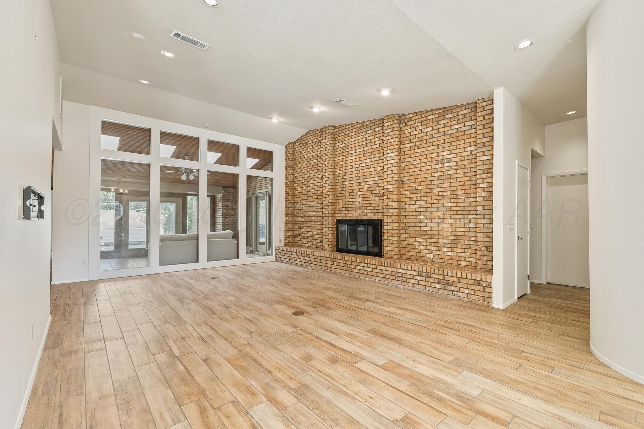 3537 Sleepy Hollow Boulevard Property Photo 8