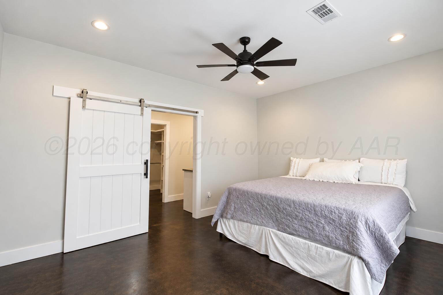 1501 N Main Street Property Photo 18