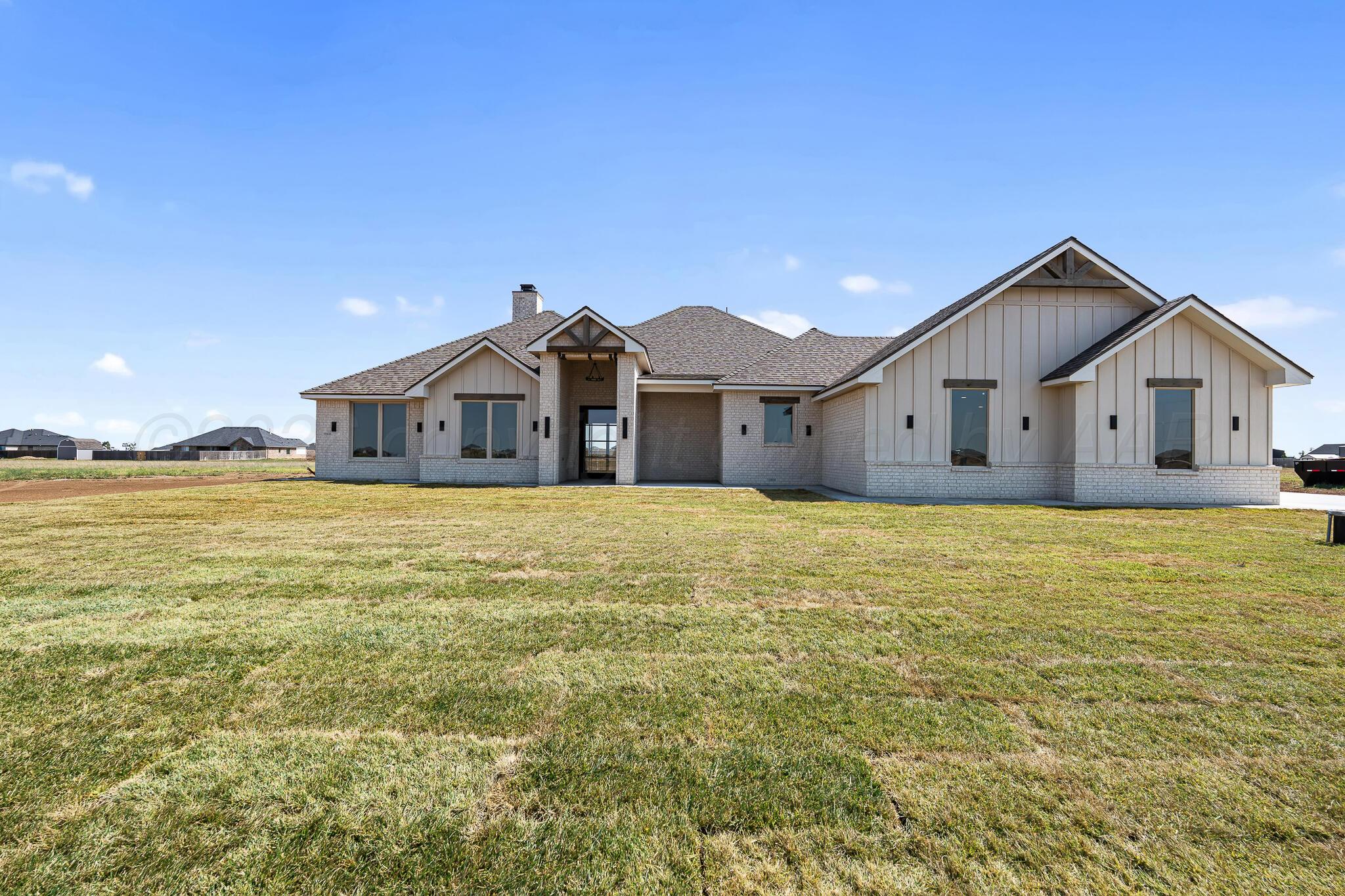 18501 Joplin Drive Property Photo 6
