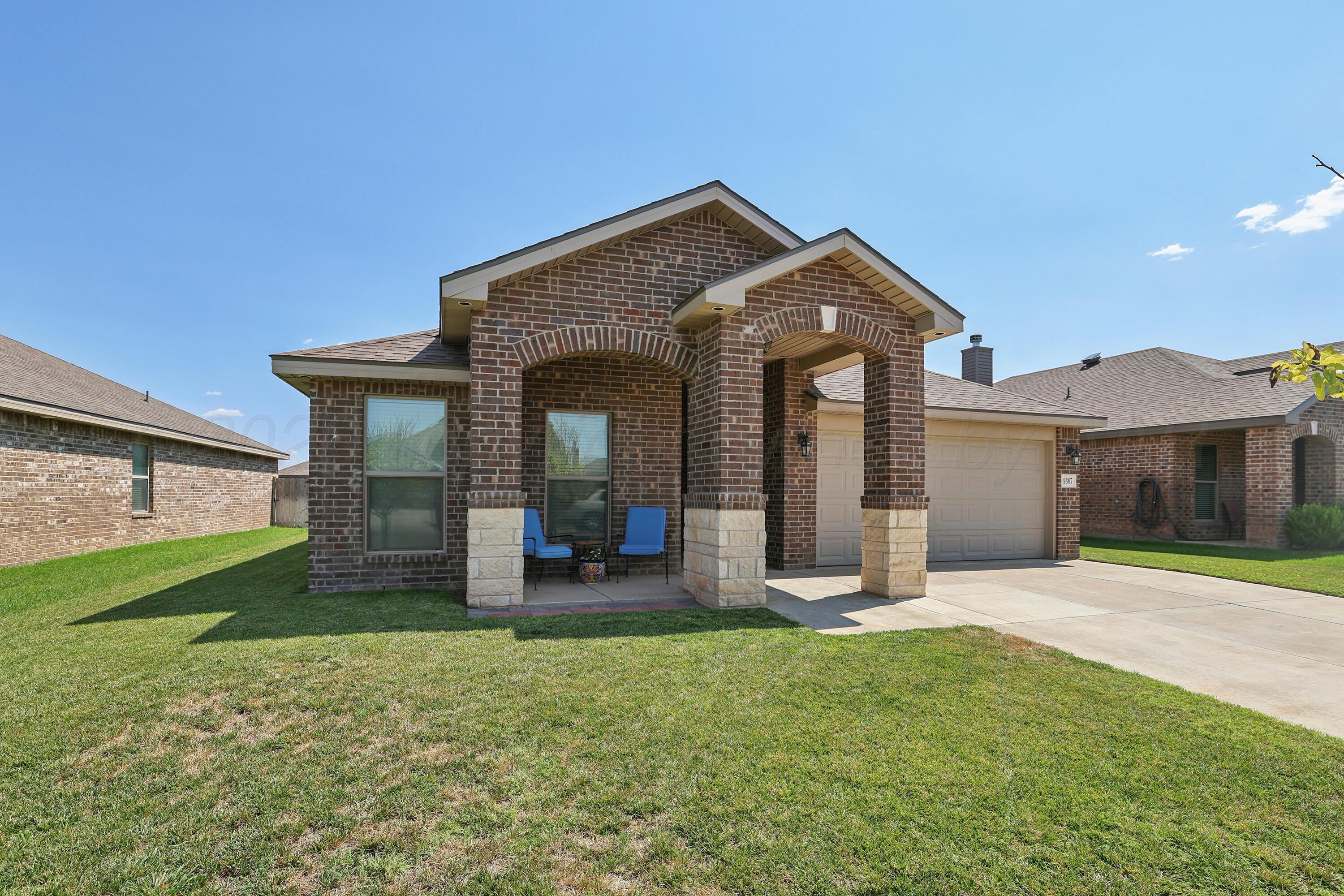 9307 Cagle Drive Property Photo 1