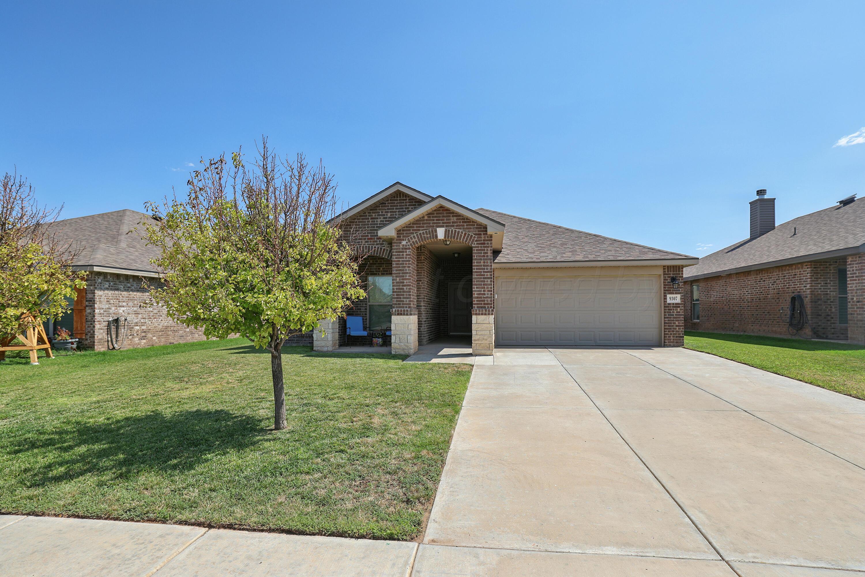 9307 Cagle Drive Property Photo 2