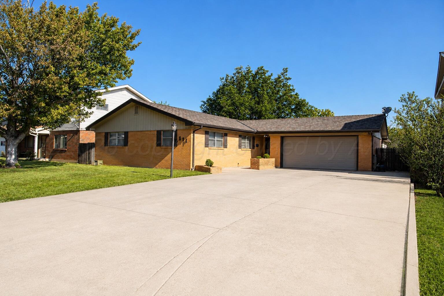 111 Houston Street Property Photo 1