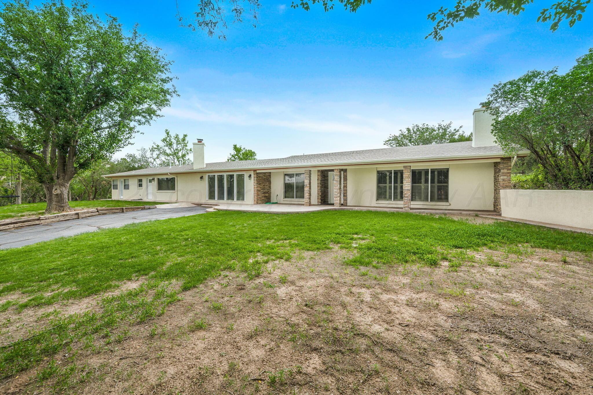 501 N Shore Drive Property Photo 1