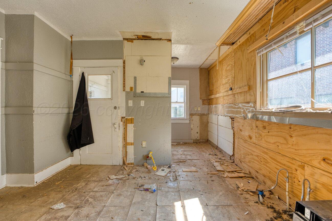 1814 3rd Avenue Property Photo 3