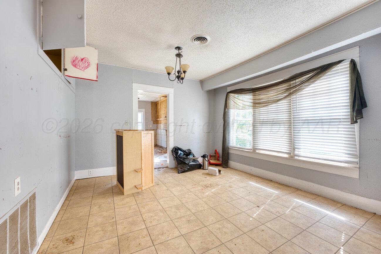 1814 3rd Avenue Property Photo 5