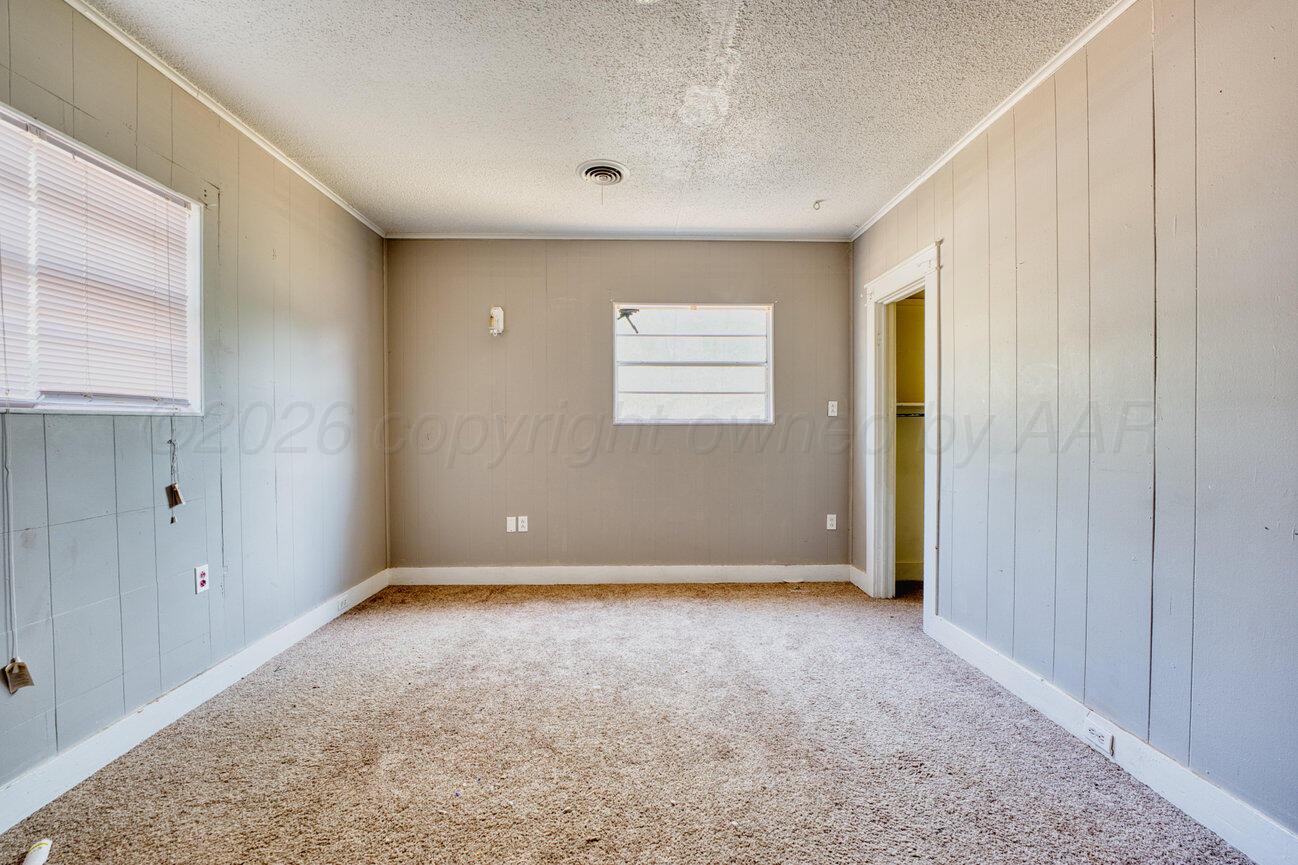 1814 3rd Avenue Property Photo 10