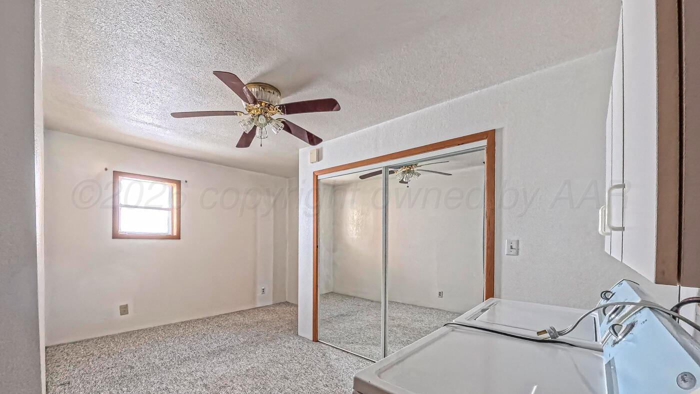 509 W Broadway Street Property Photo 9