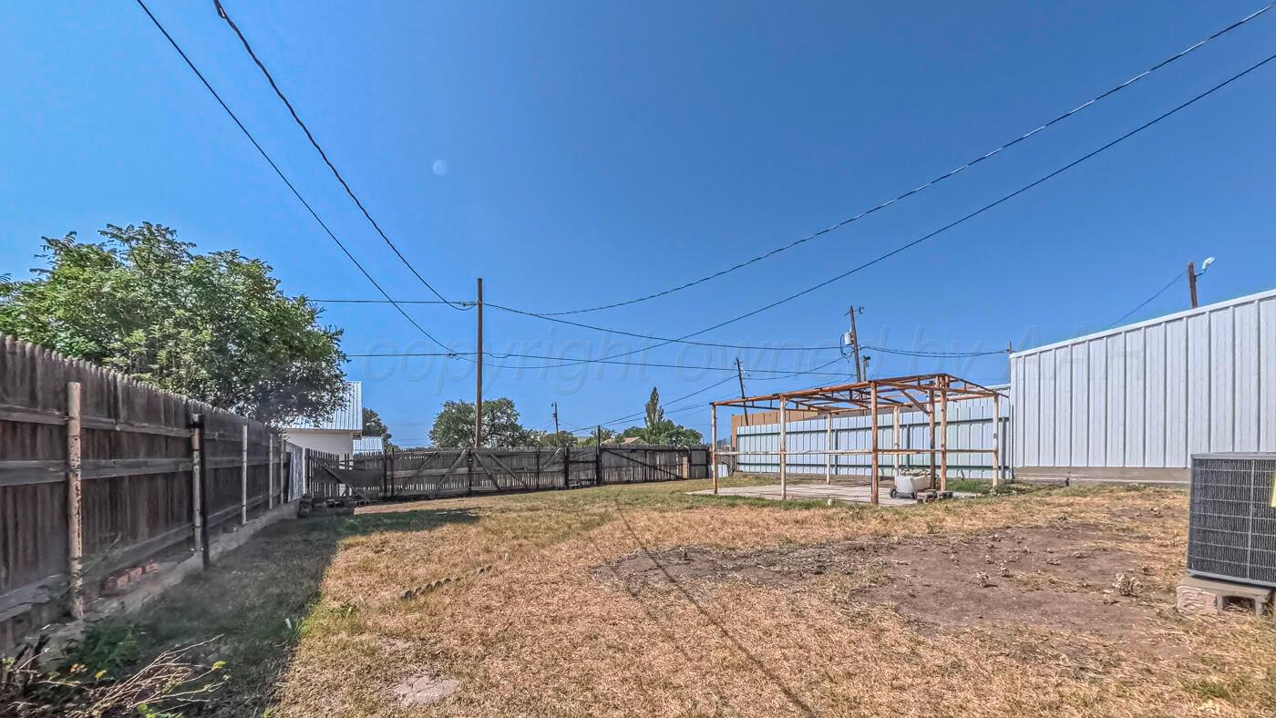 509 W Broadway Street Property Photo 16