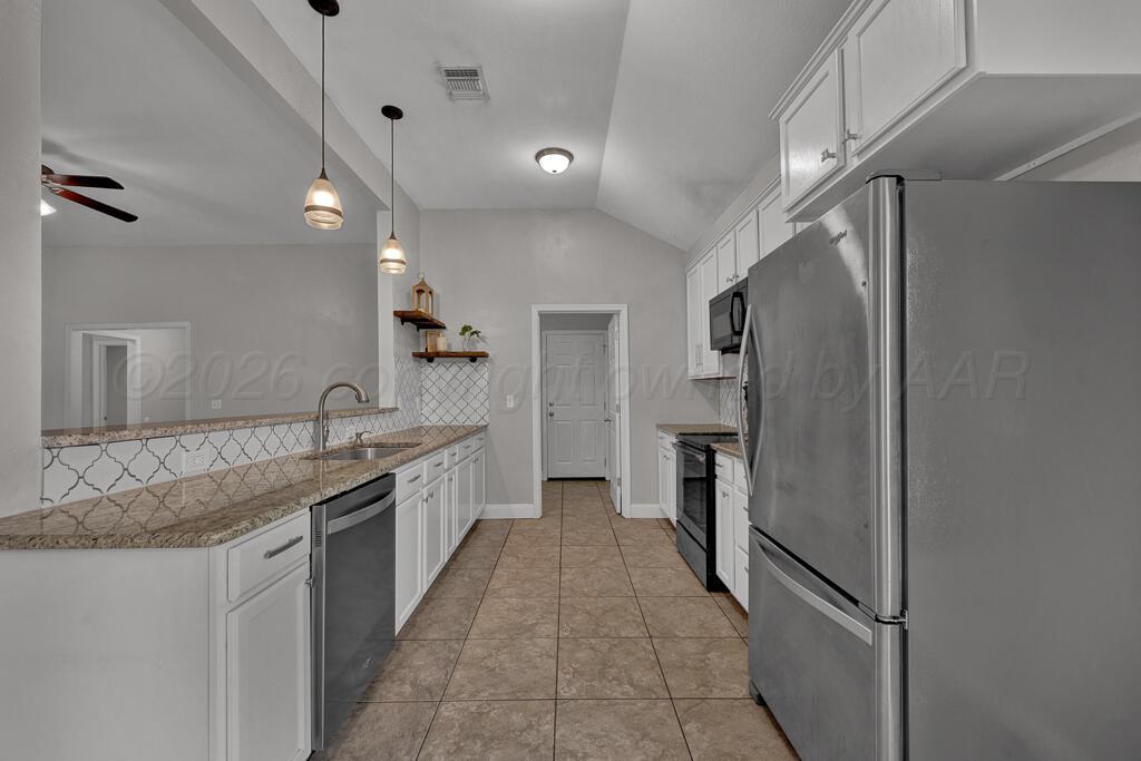 9315 Buccola Avenue Property Photo 8