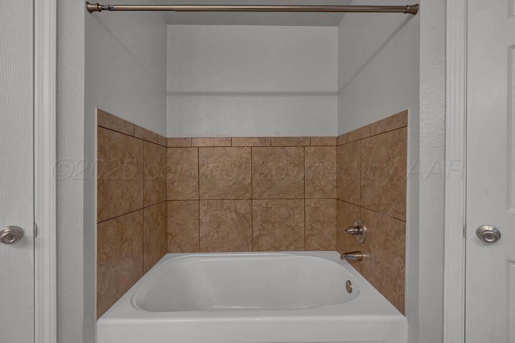 9315 Buccola Avenue Property Photo 19
