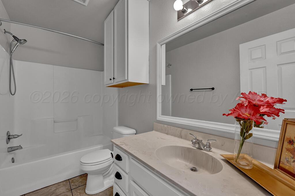 9315 Buccola Avenue Property Photo 26