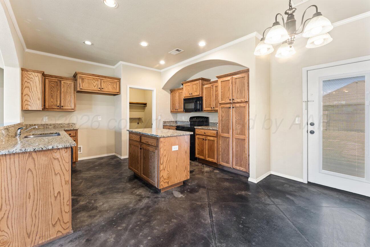 9607 Asher Avenue Property Photo 10