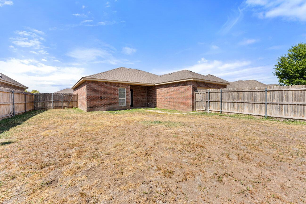 9607 Asher Avenue Property Photo 34