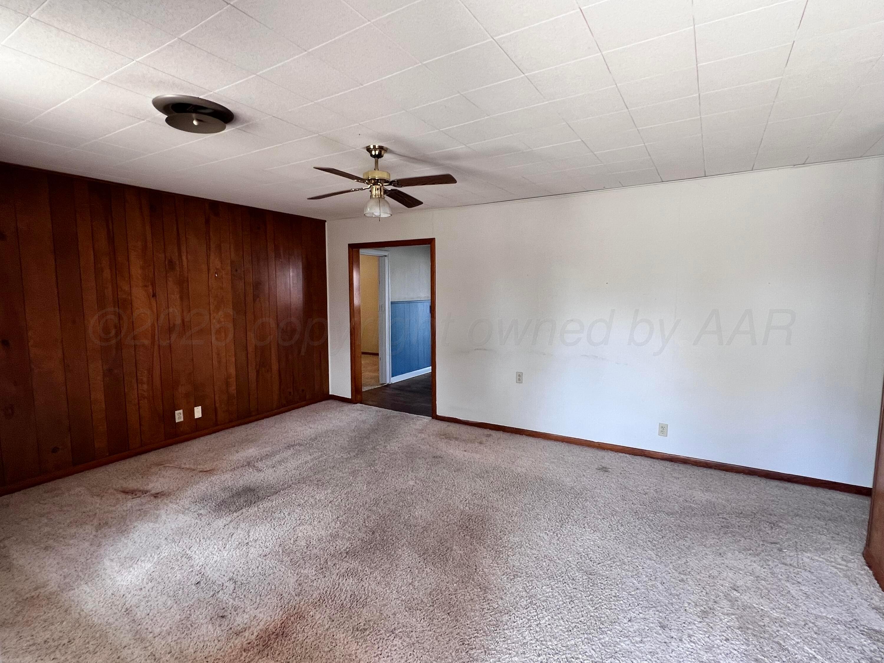 404 Avenue J Property Photo 6