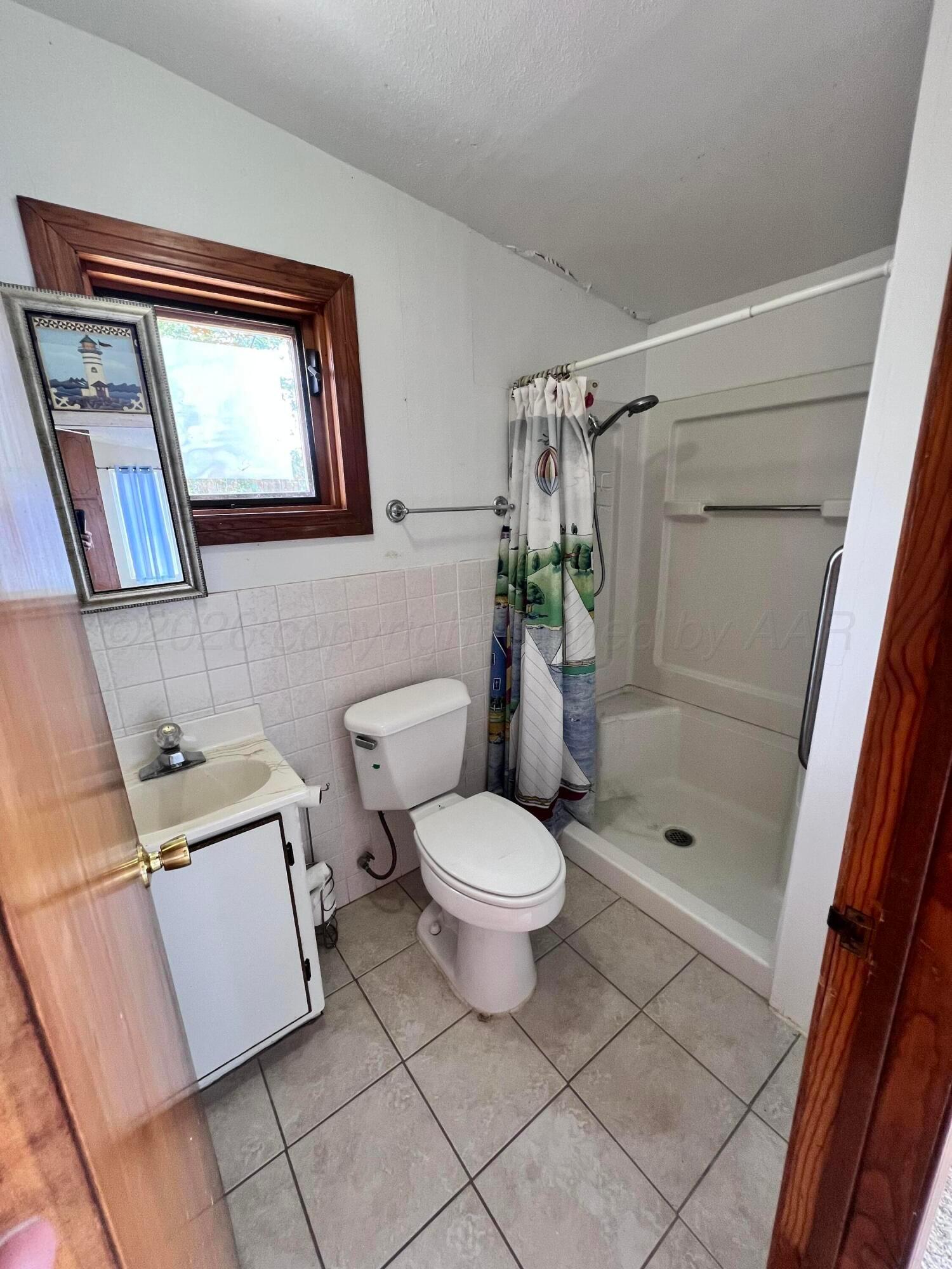 404 Avenue J Property Photo 11
