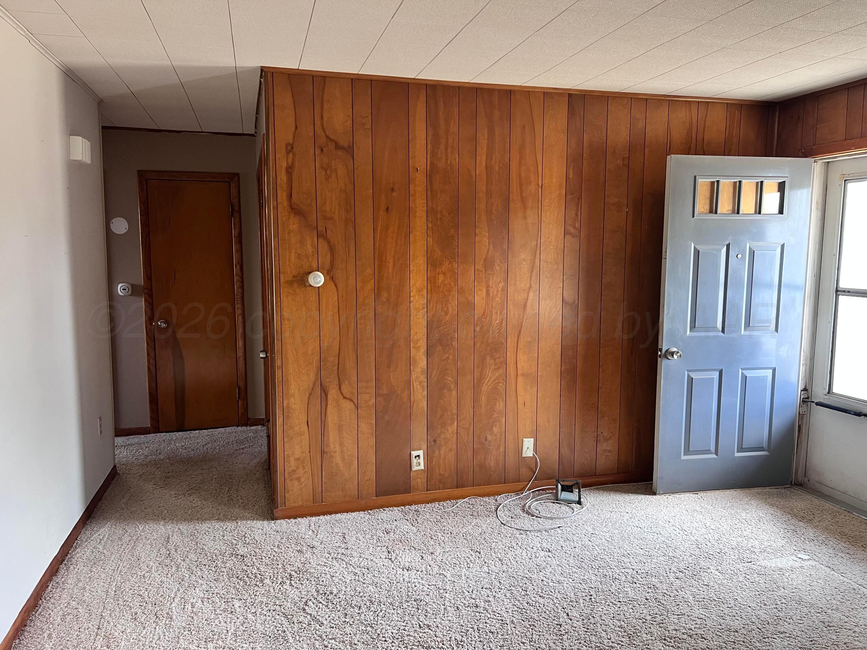 404 Avenue J Property Photo 14