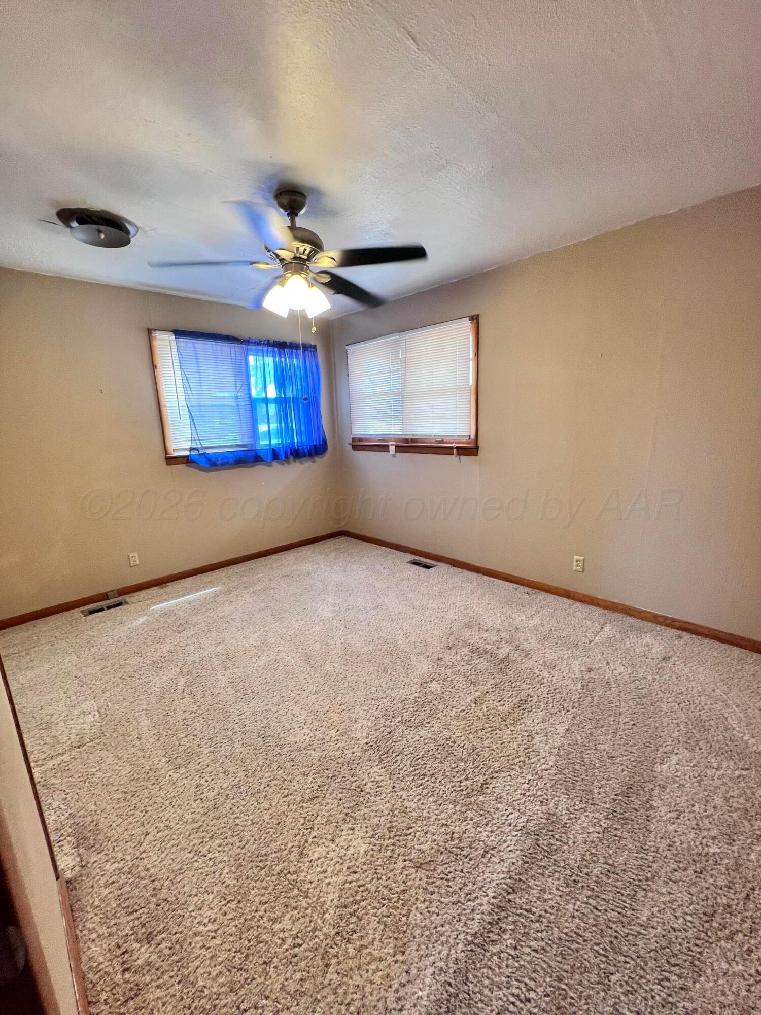 404 Avenue J Property Photo 15