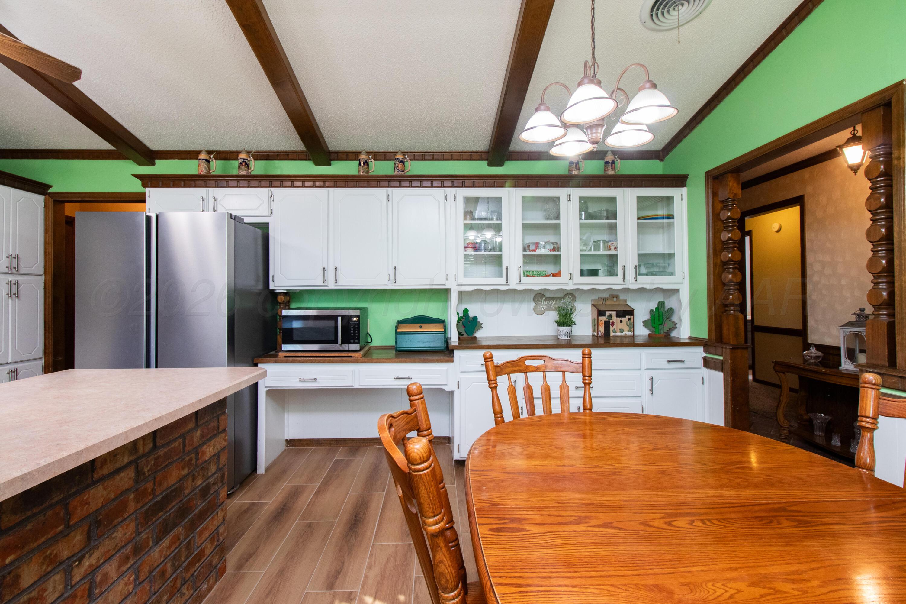 5208 While A Way Road Property Photo 7