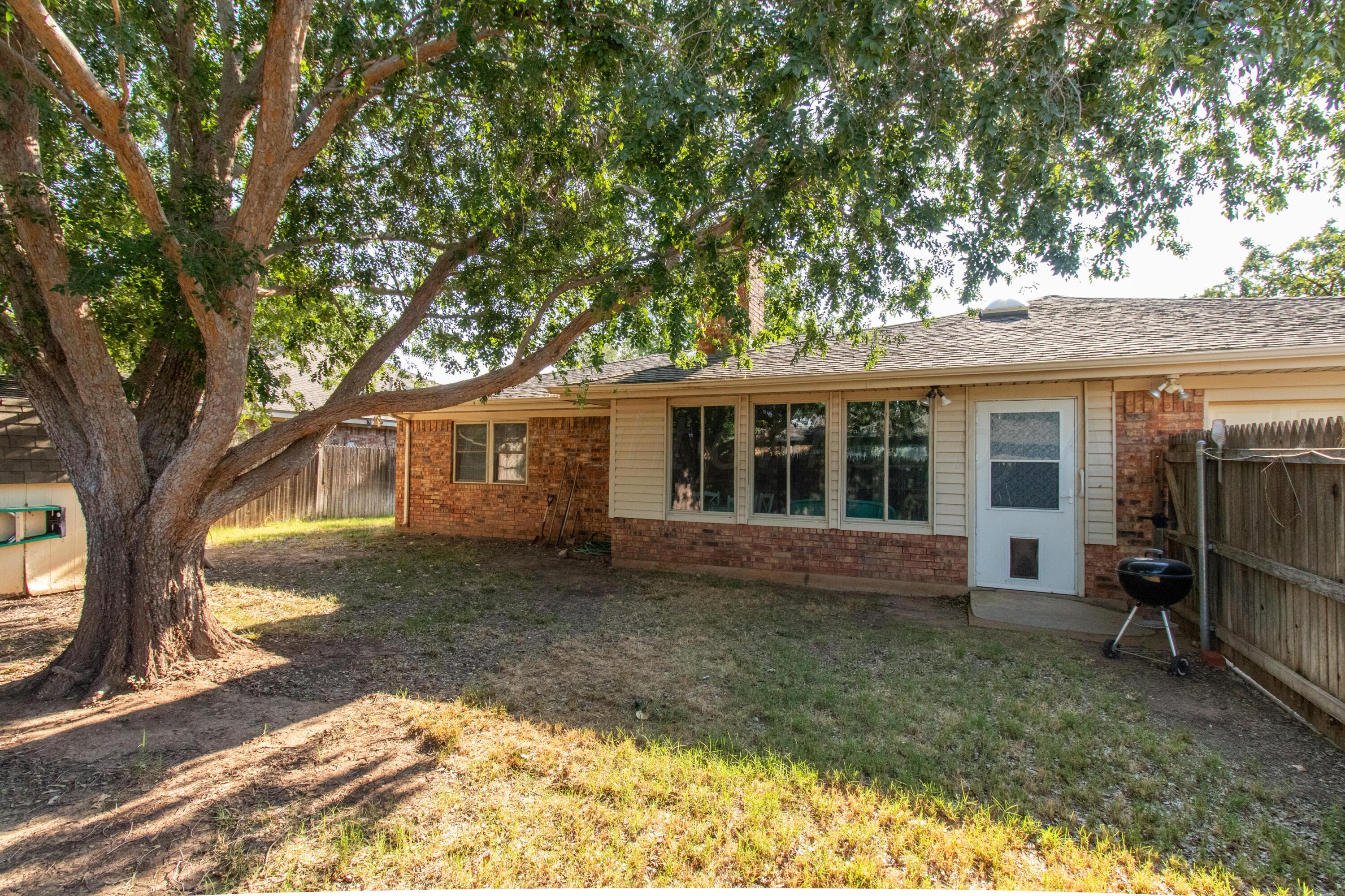 5208 While A Way Road Property Photo 33
