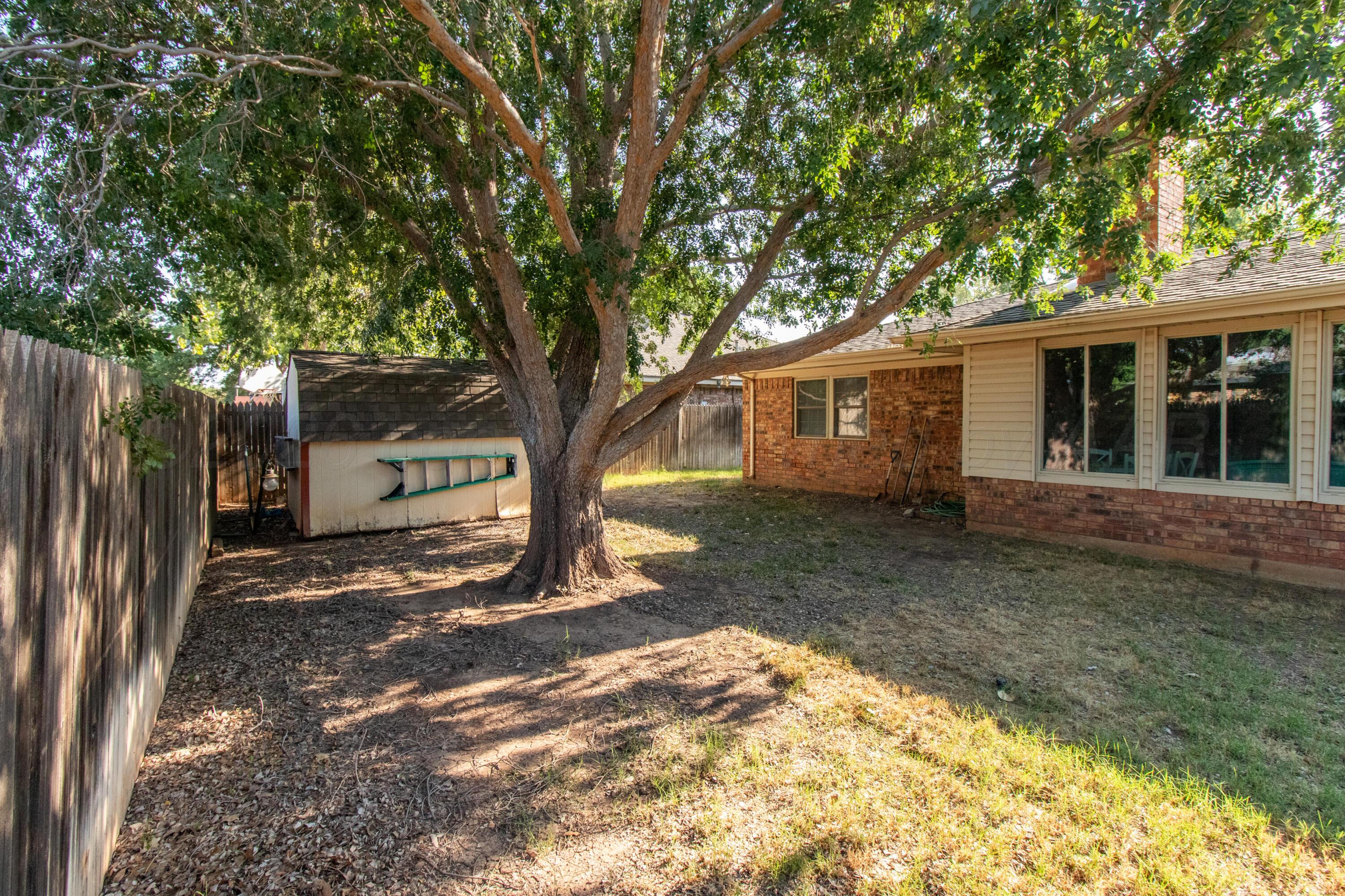 5208 While A Way Road Property Photo 34