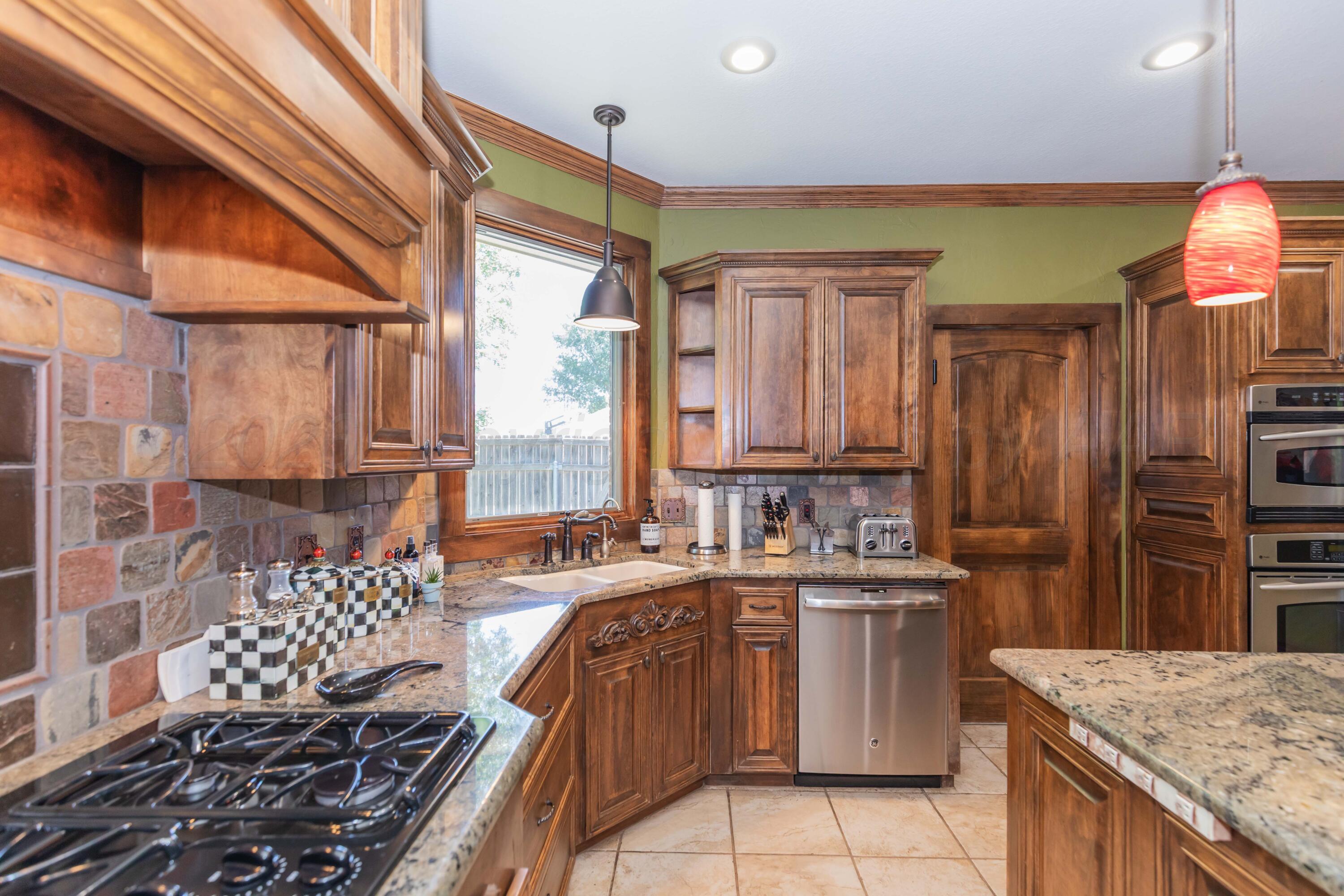 7812 Oakview Drive Property Photo 14