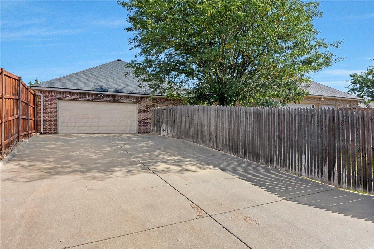 7913 Pineridge Drive Property Photo 31