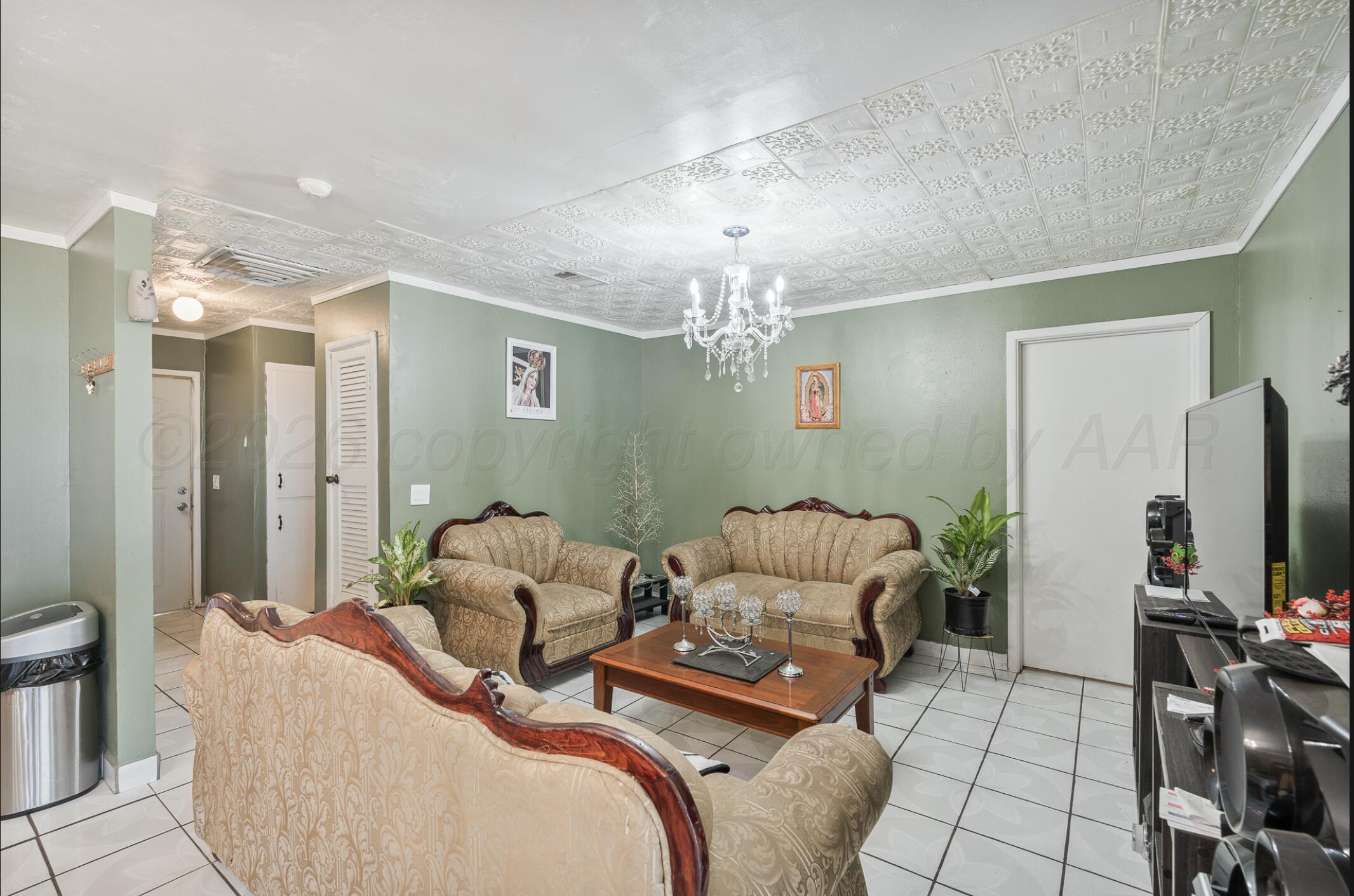725 Stanton Avenue Property Photo 2