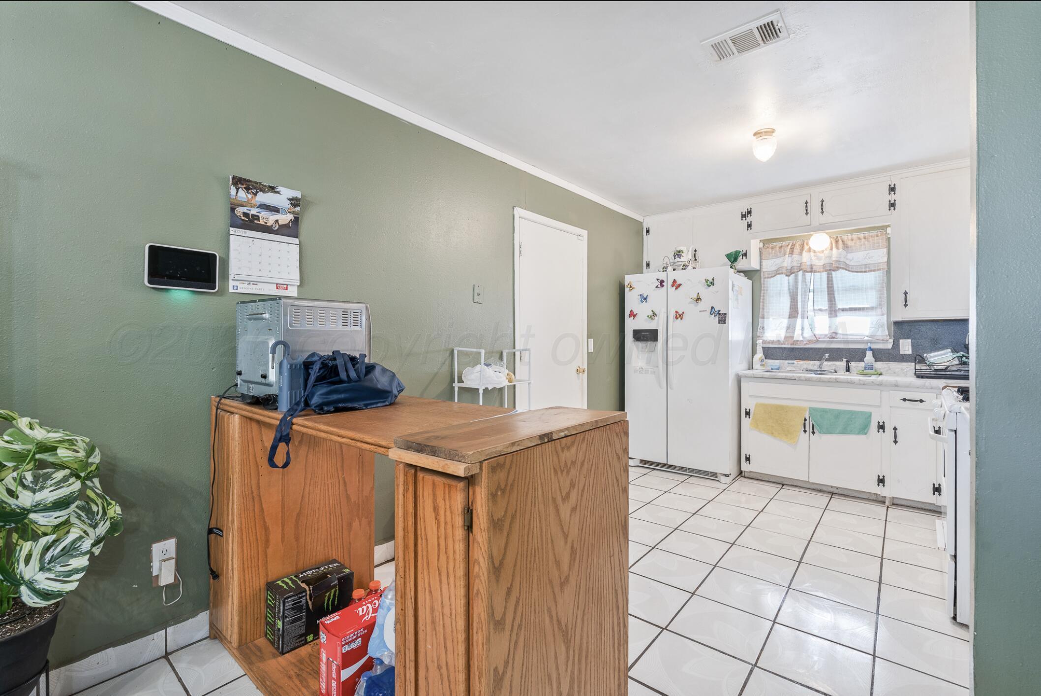 725 Stanton Avenue Property Photo 8