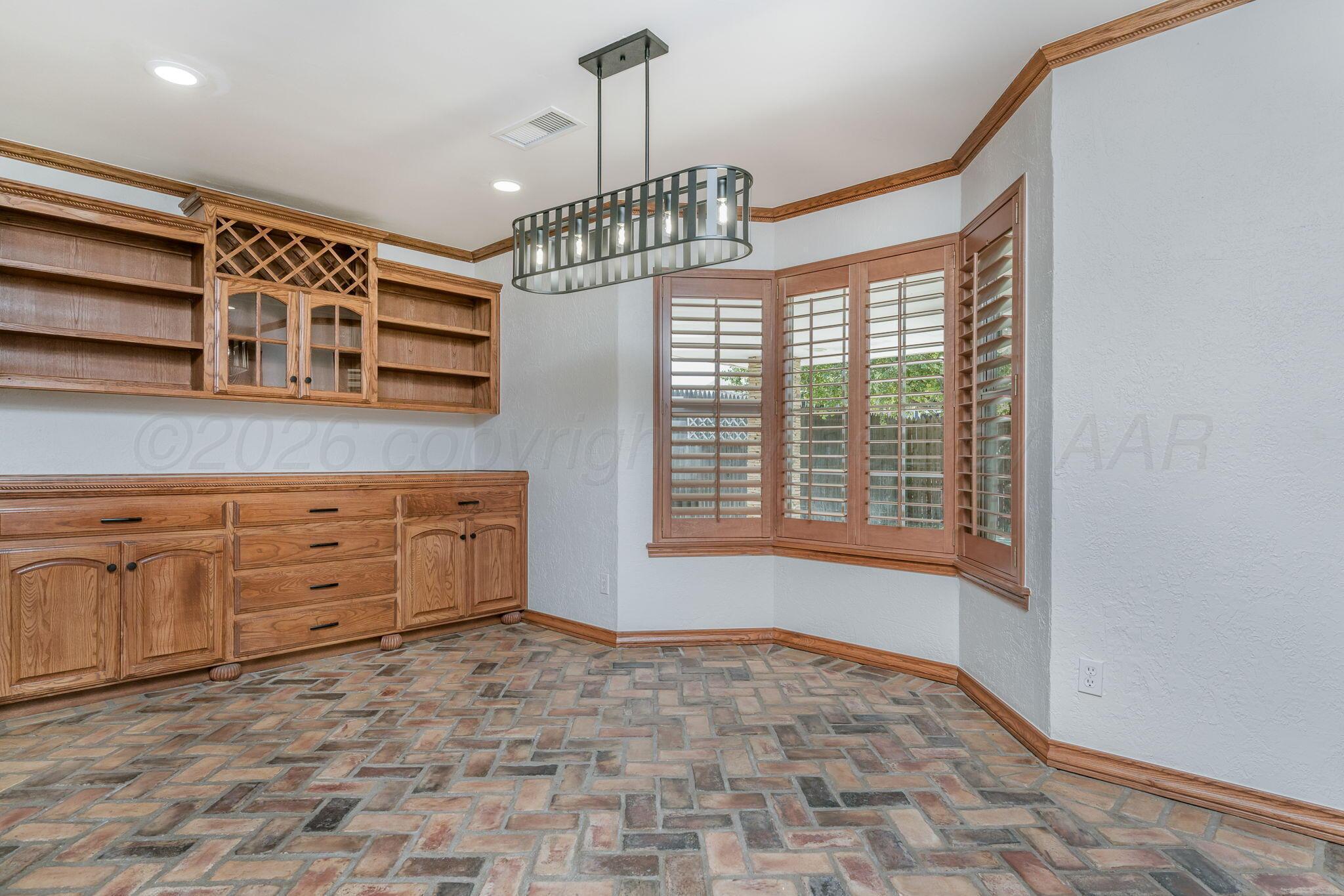 7027 Oneill Drive Property Photo 9