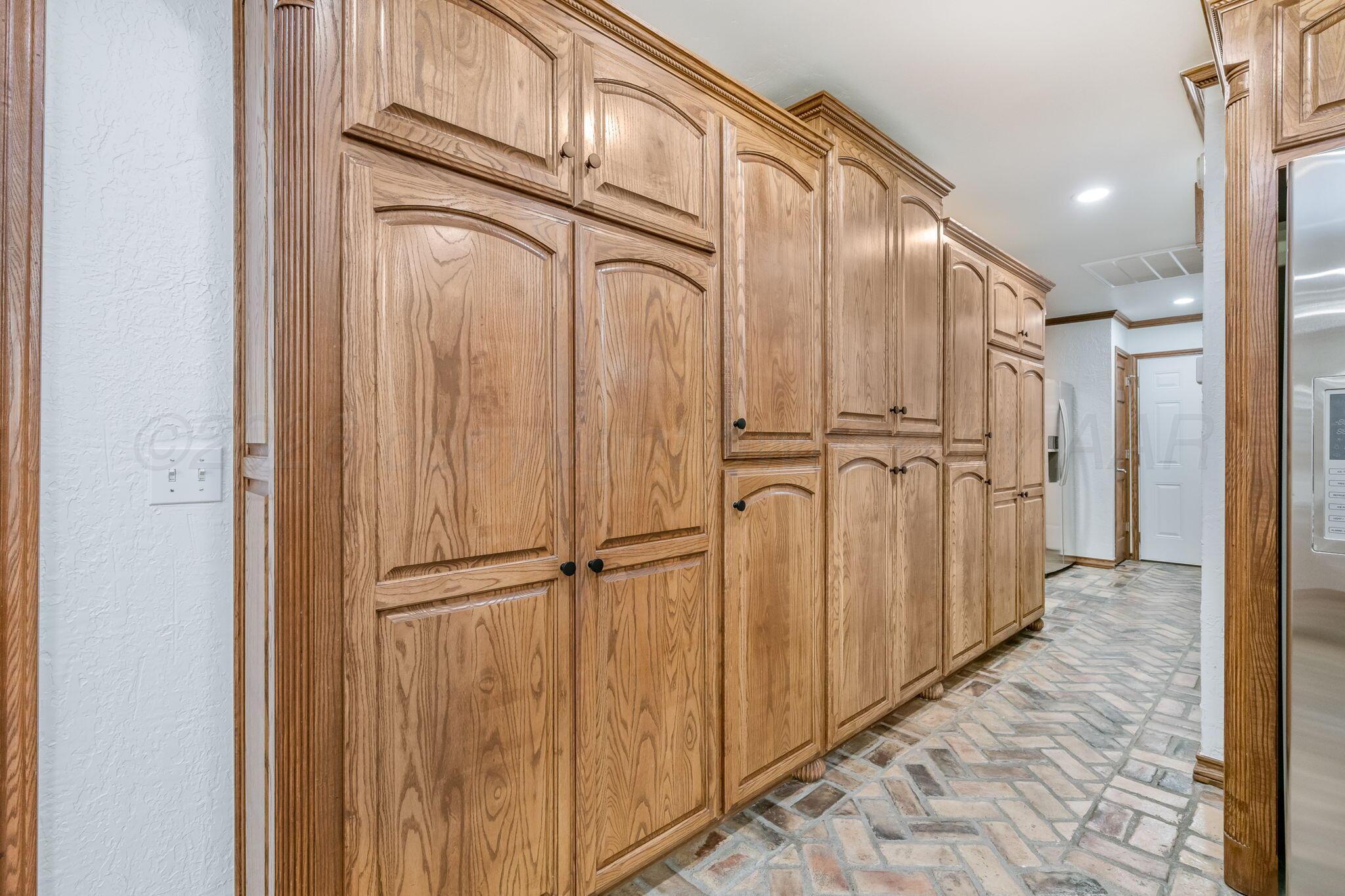 7027 Oneill Drive Property Photo 14