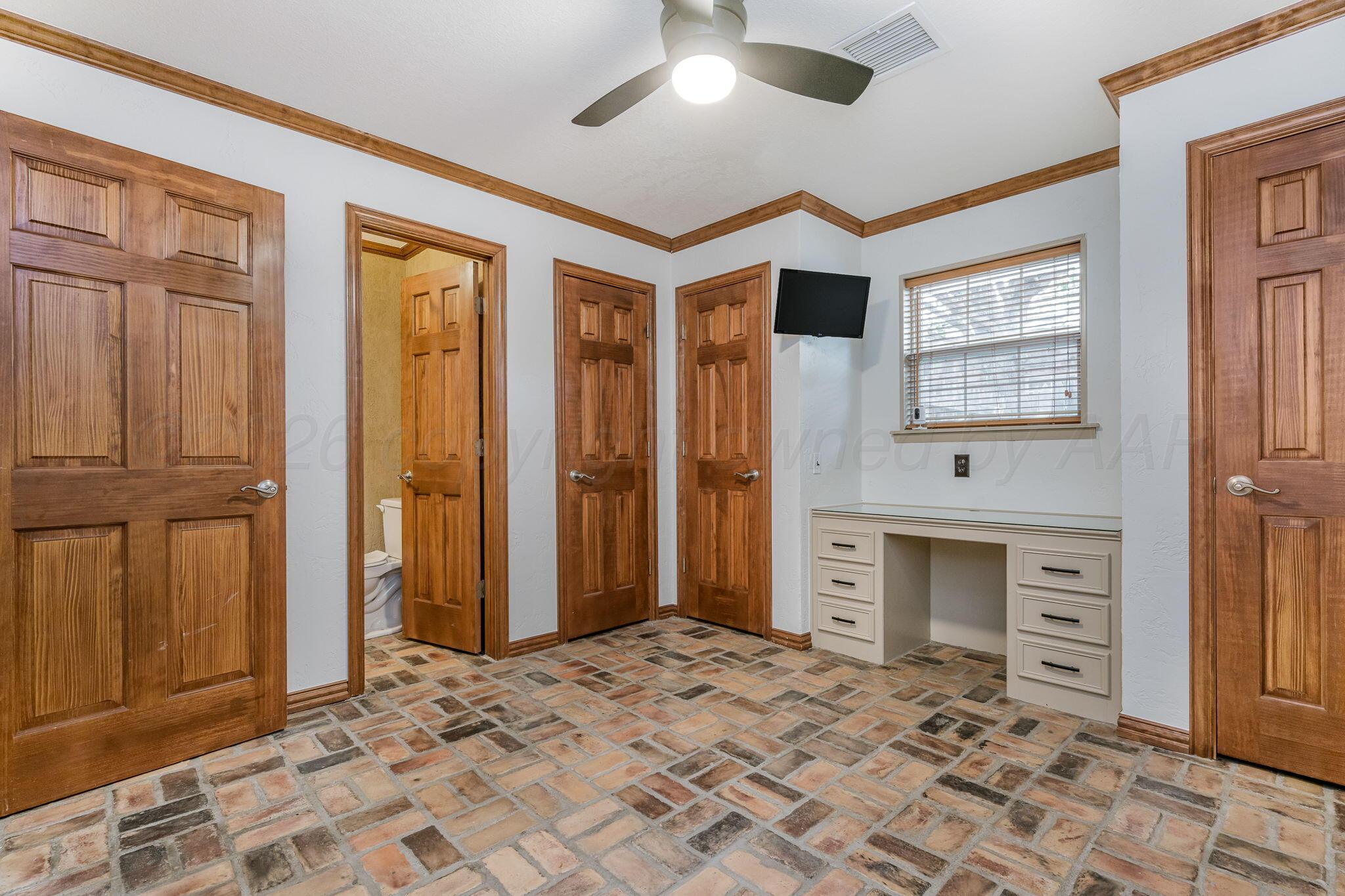 7027 Oneill Drive Property Photo 16