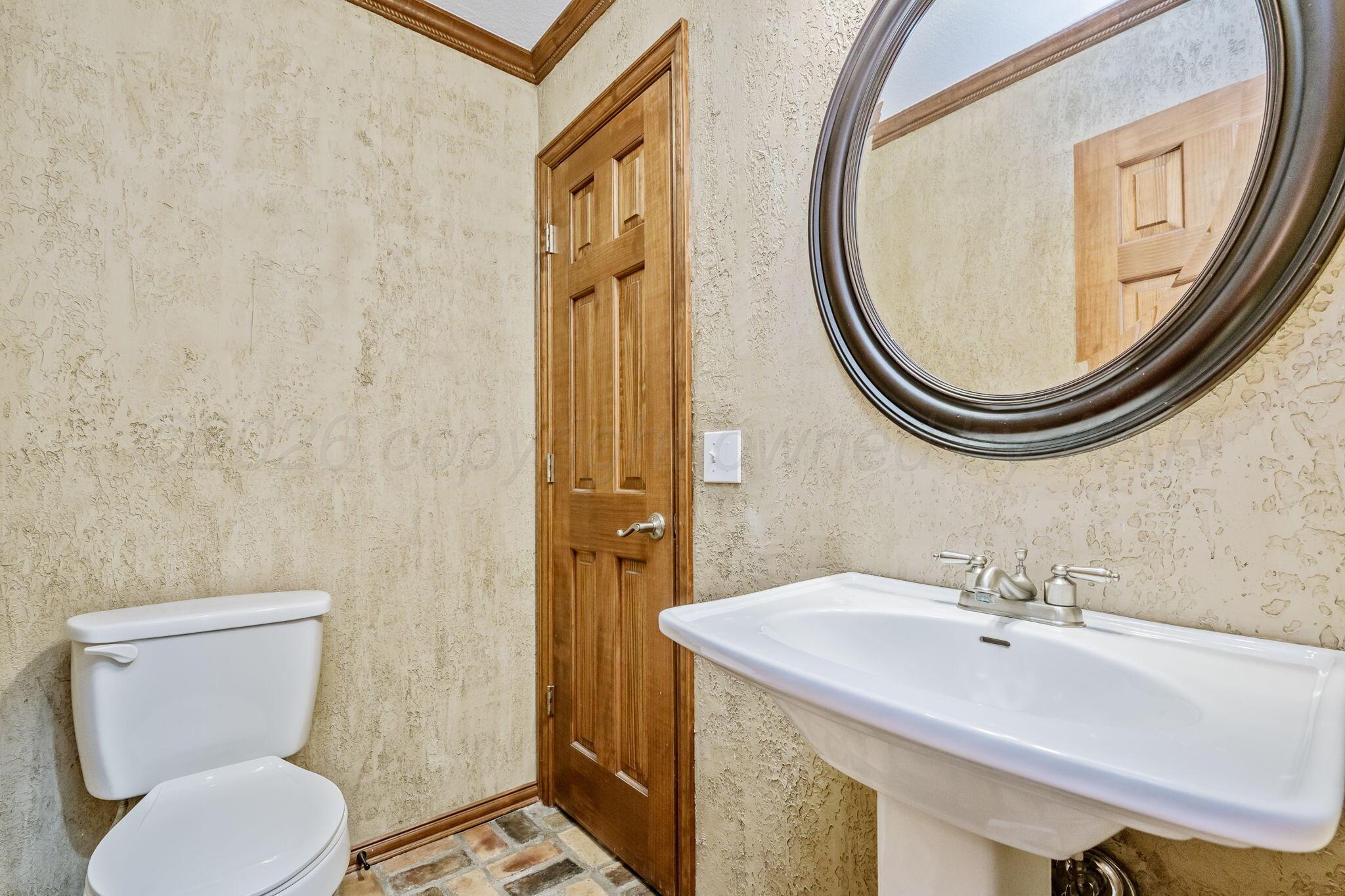 7027 Oneill Drive Property Photo 17