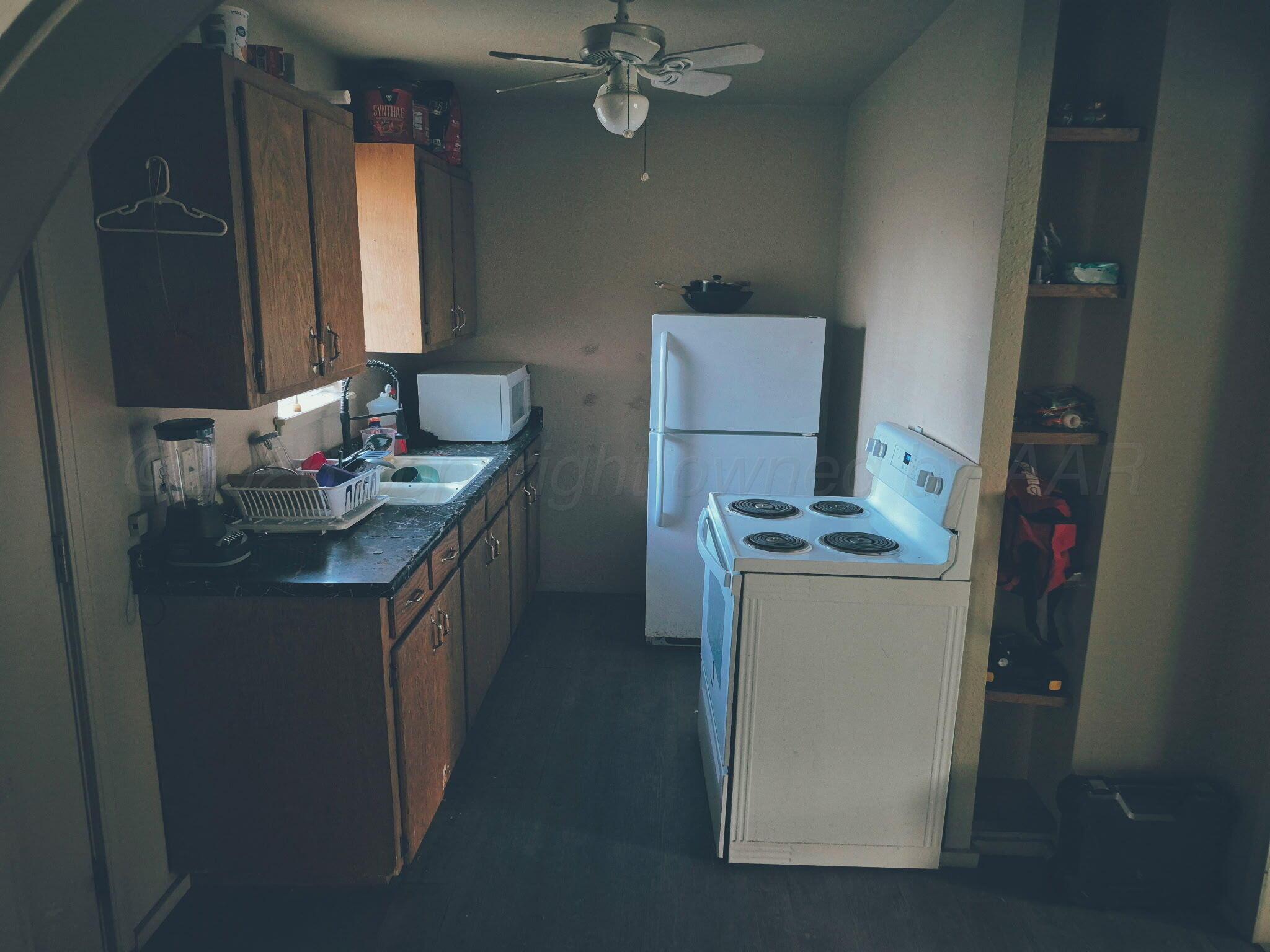 621 S Ash Street Property Photo 2