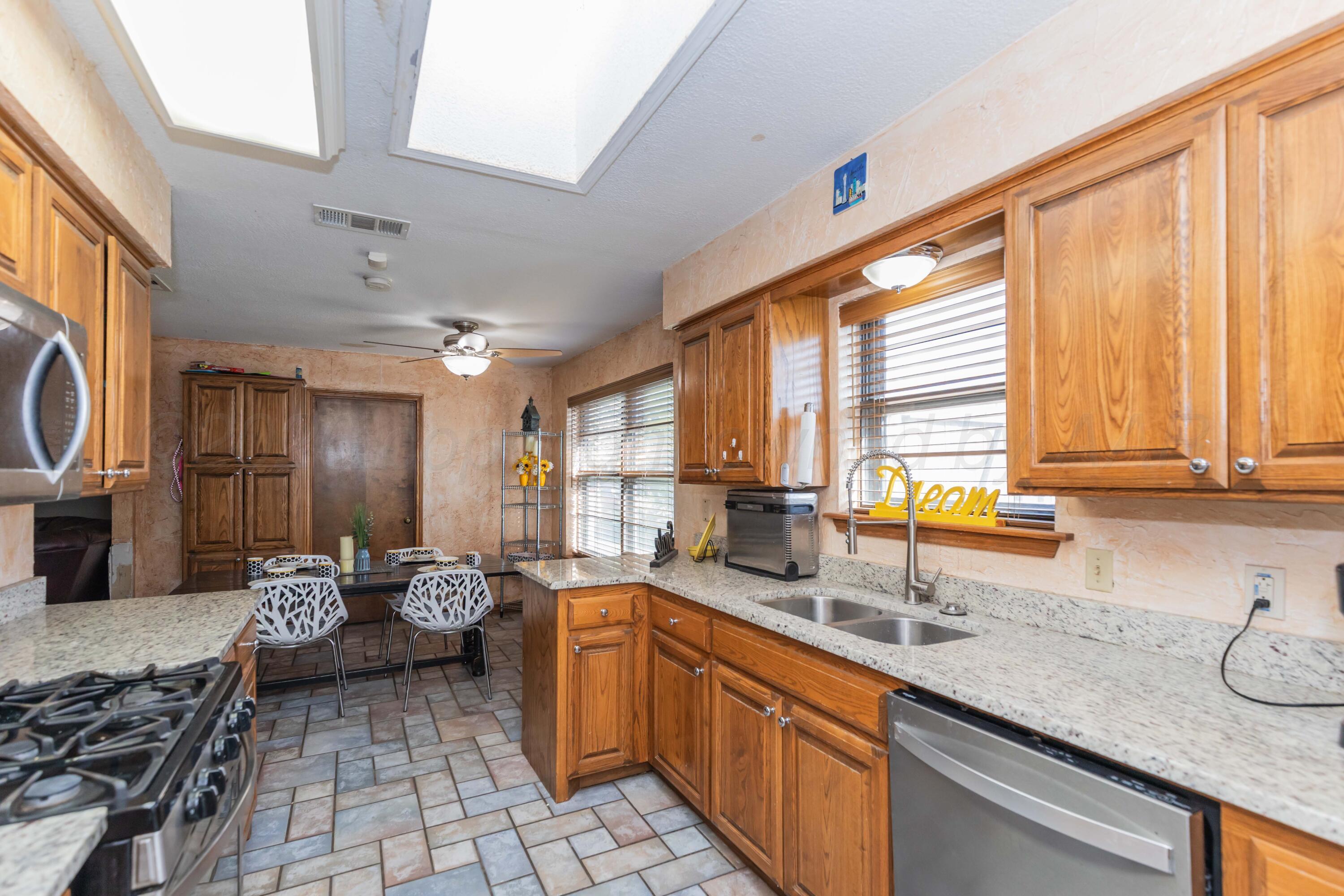 7411 Jameson Drive Property Photo 24