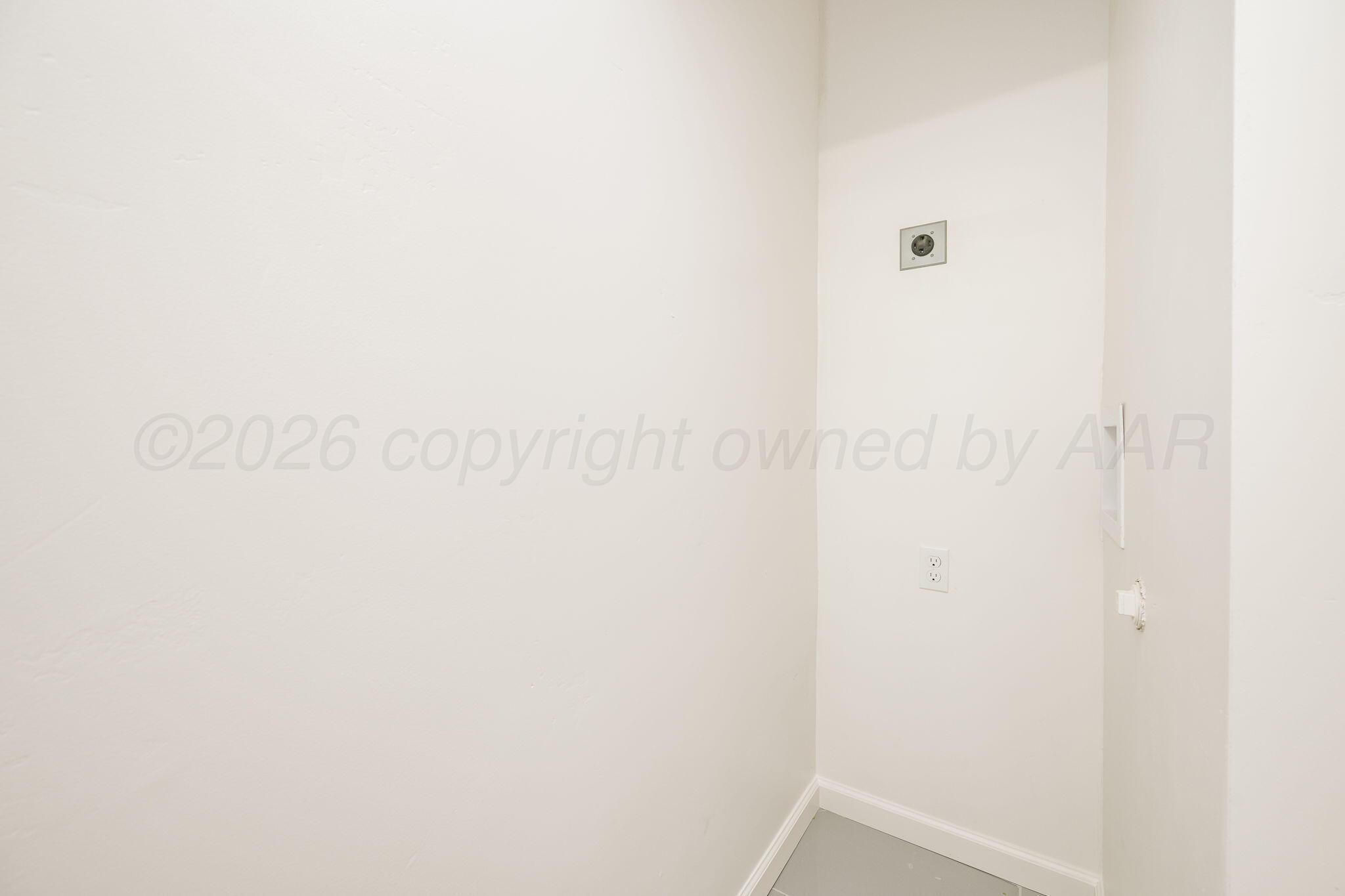 2602 Olive Street Property Photo 15