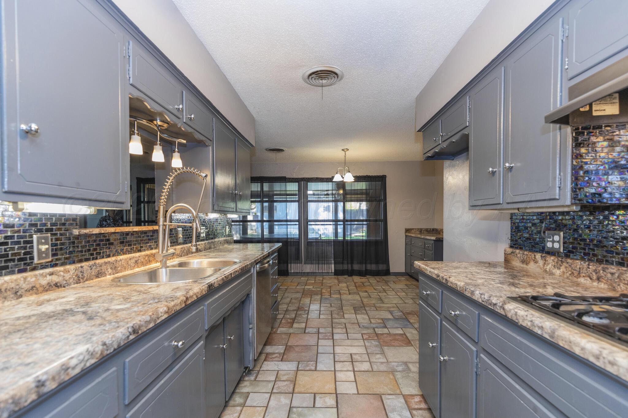 3702 Torre Drive Property Photo 13