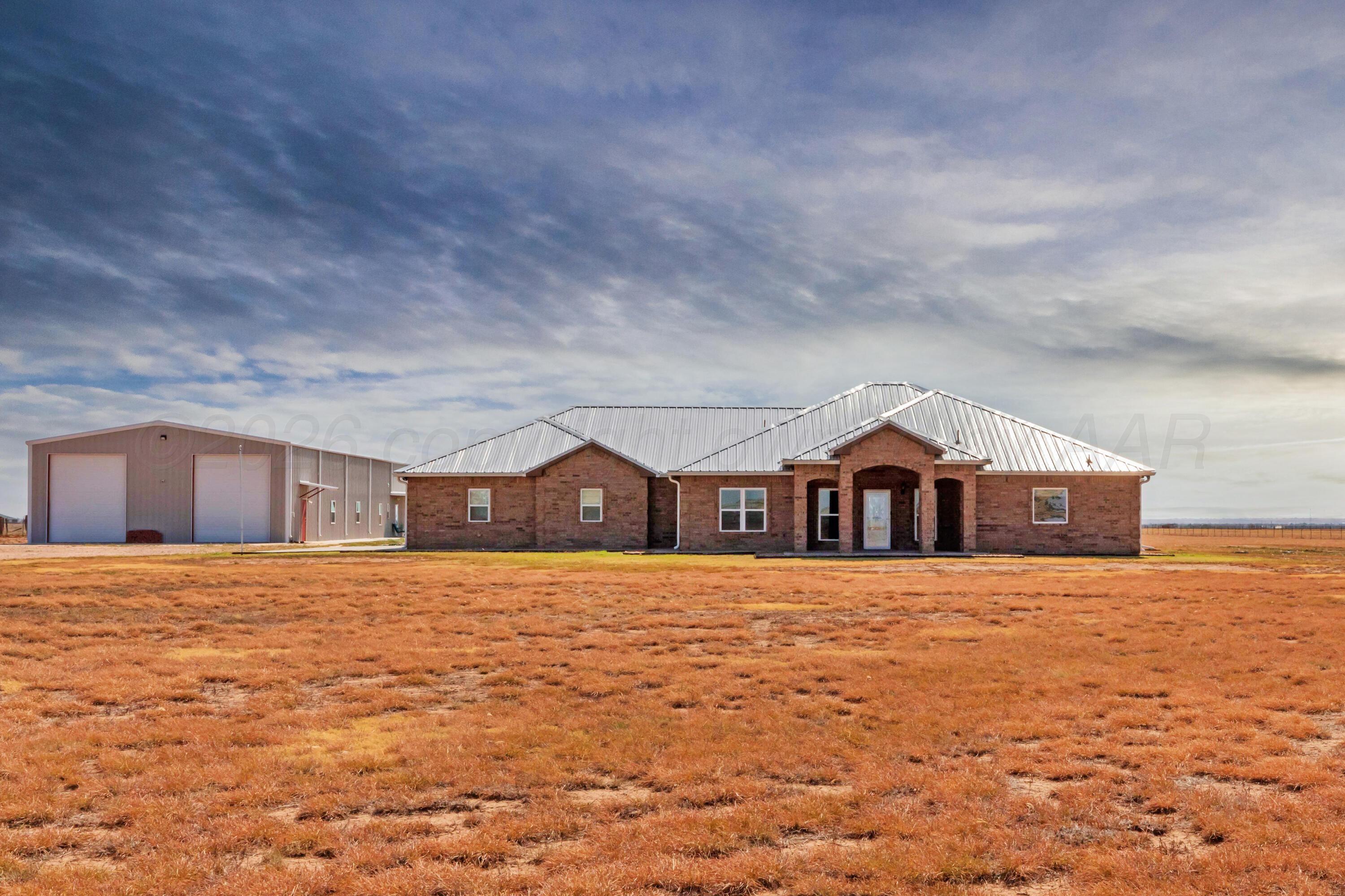 21561 Arnot Road Property Photo 2