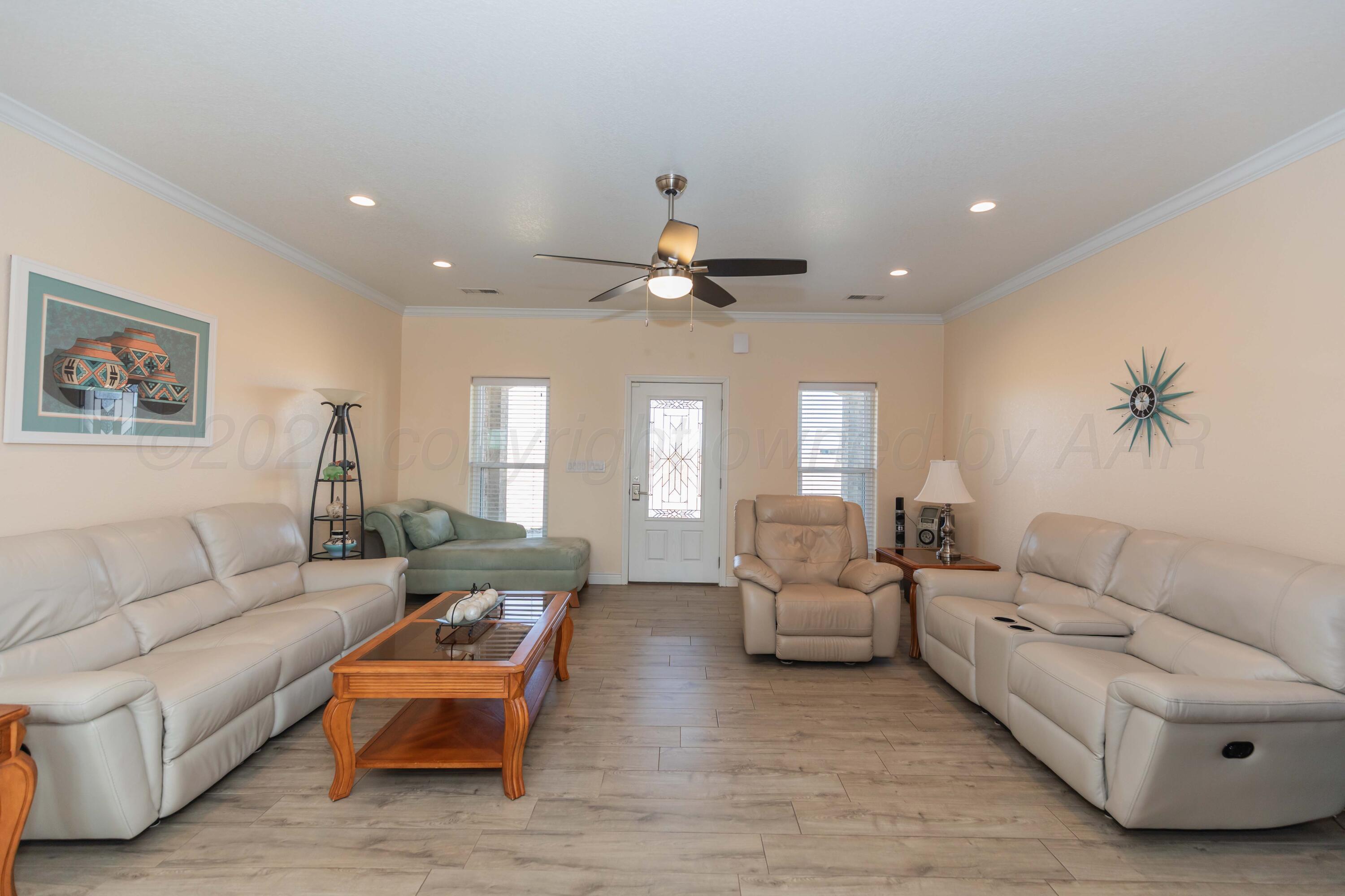 21561 Arnot Road Property Photo 10