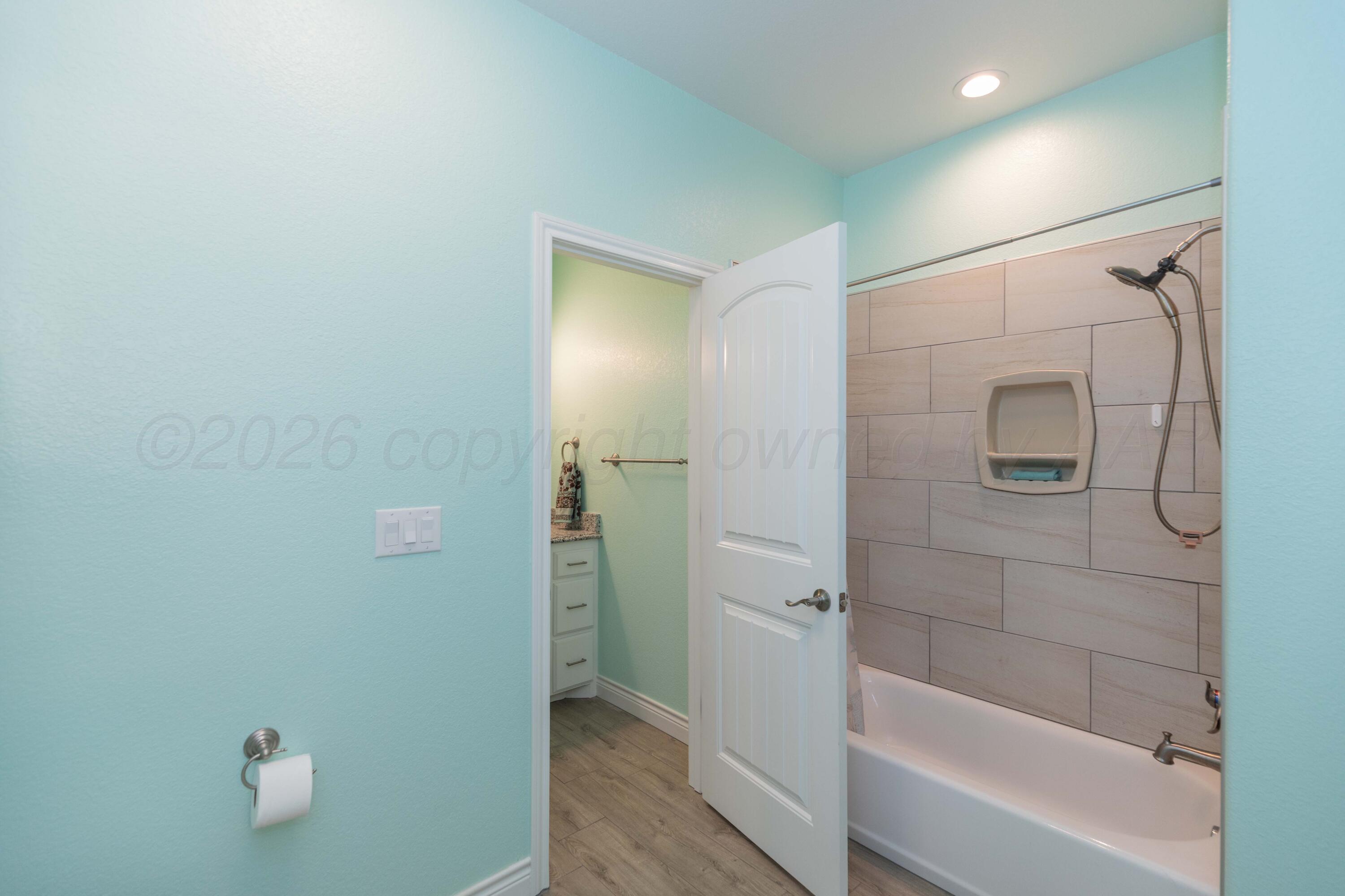 21561 Arnot Road Property Photo 33